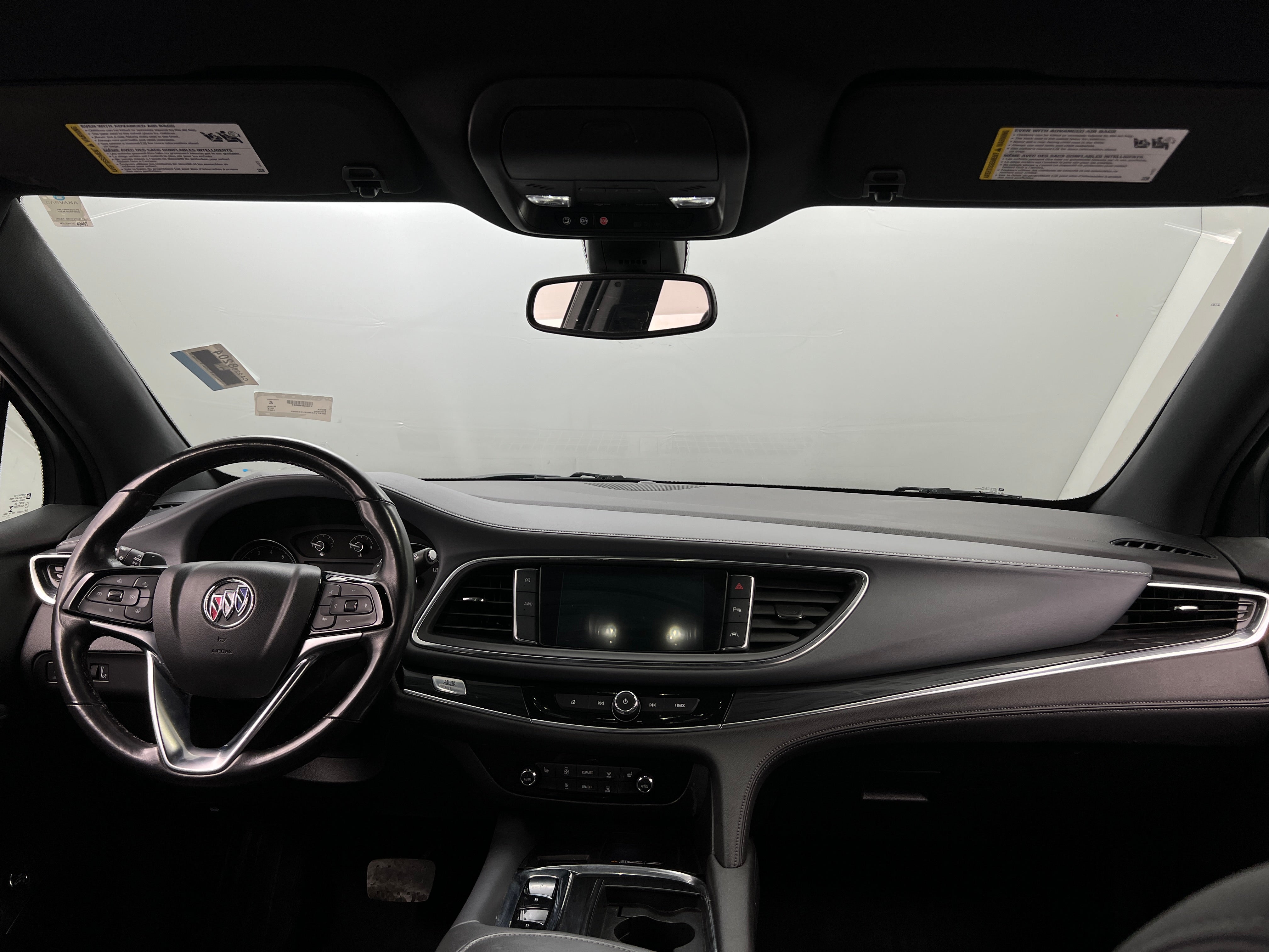 2023 Buick Enclave Essence 2