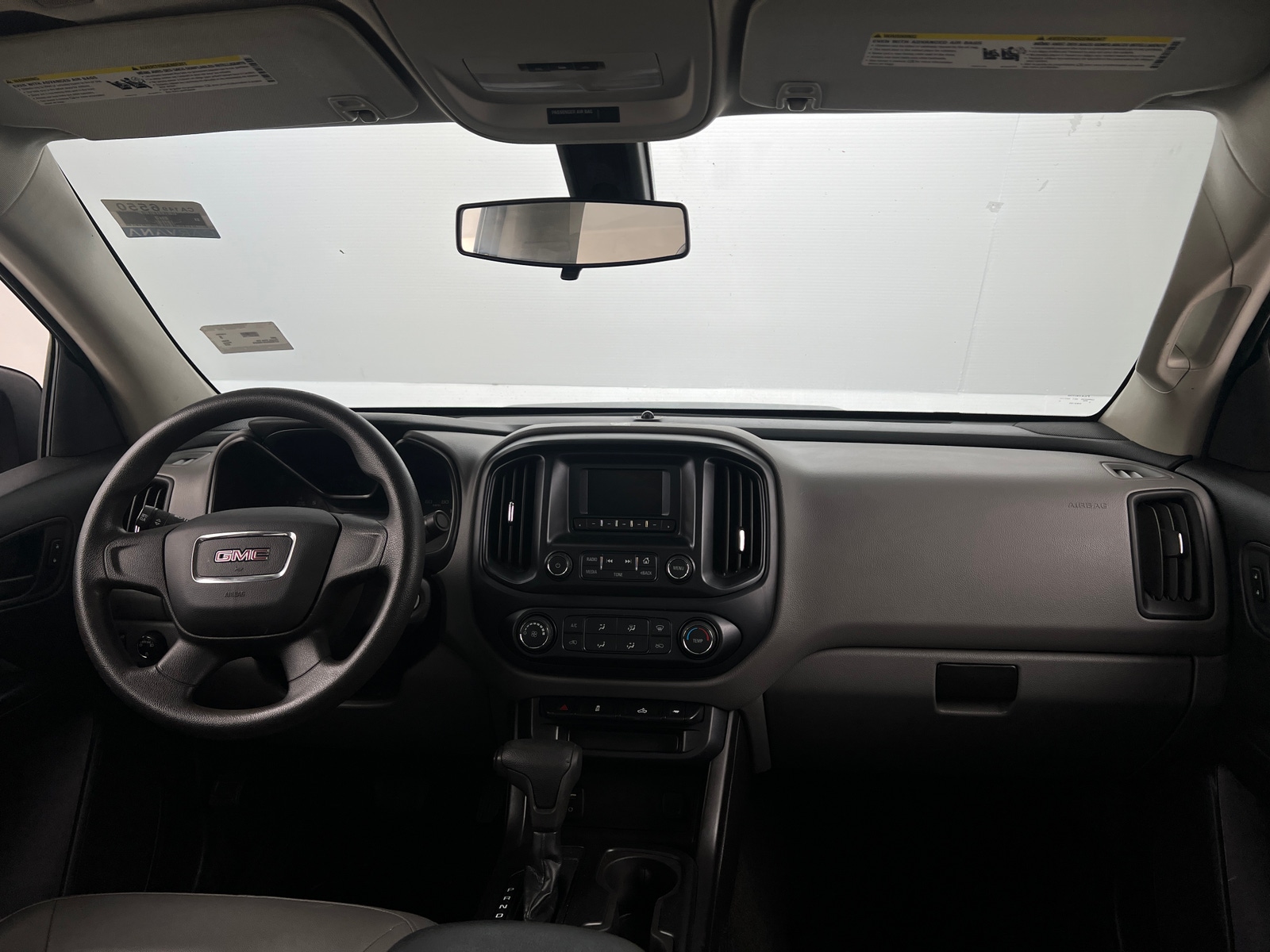 Thumbnail: 2016 GMC Canyon - 3