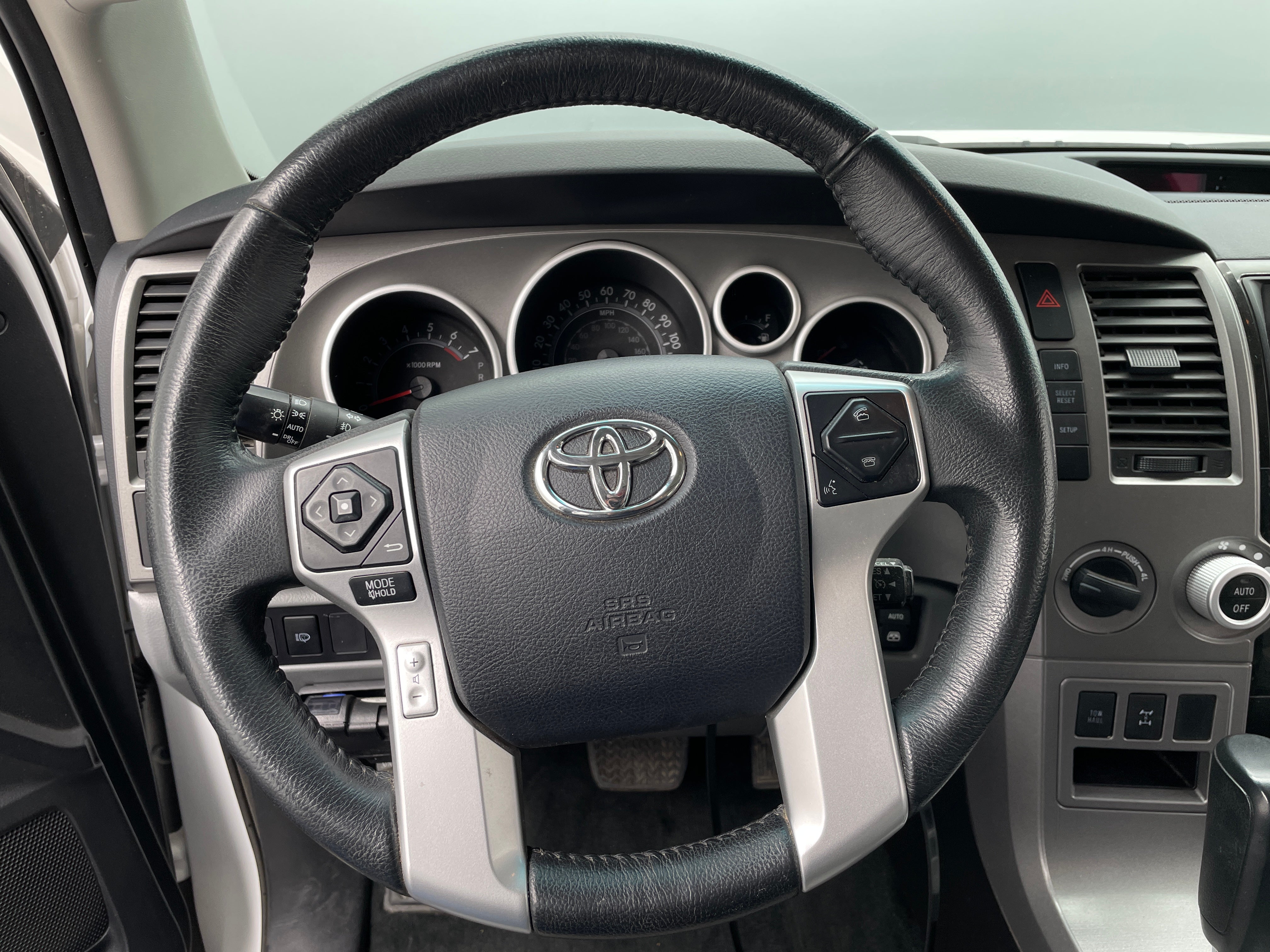 2016 Toyota Sequoia SR5 5