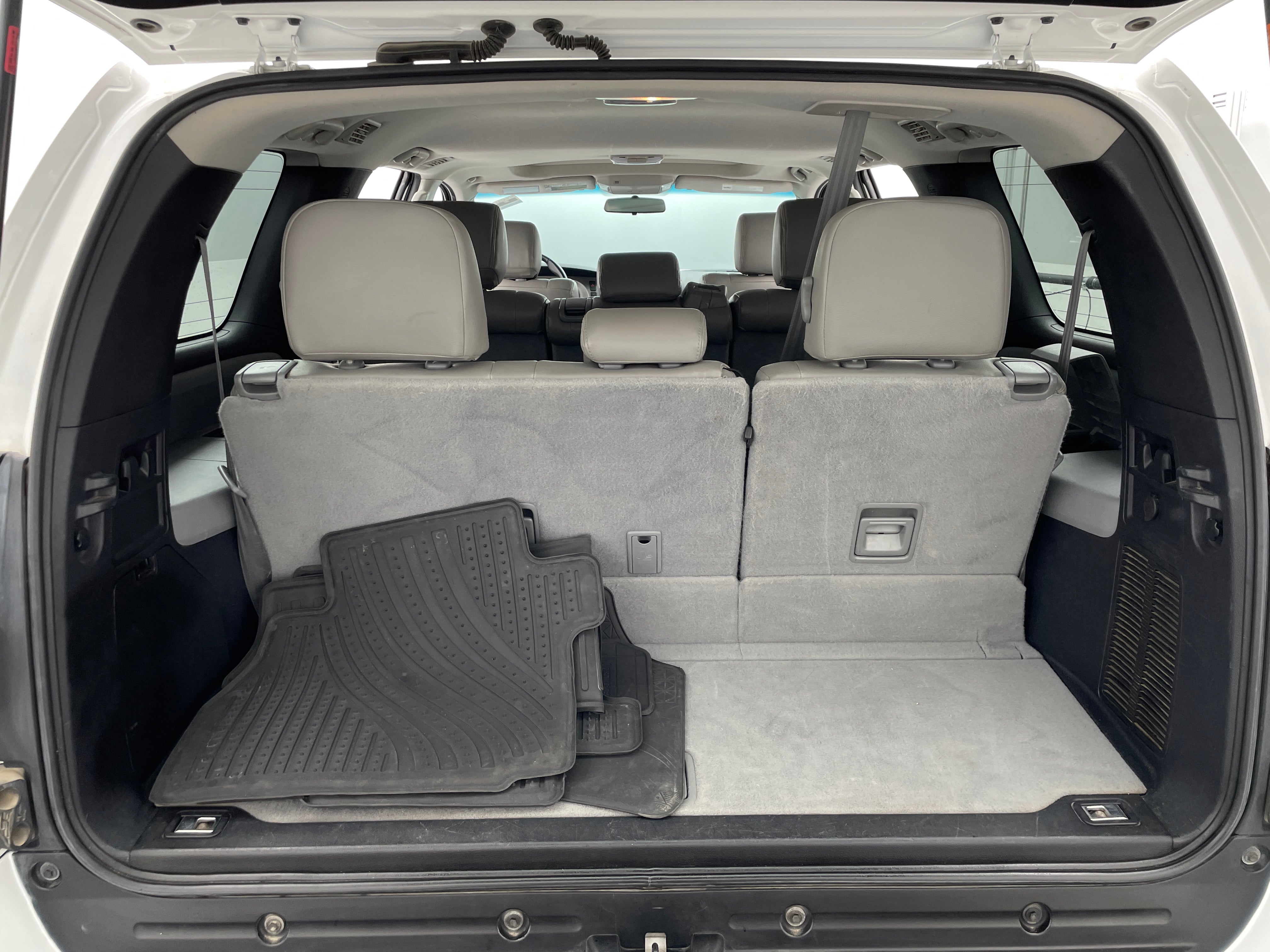 2016 Toyota Sequoia SR5 7