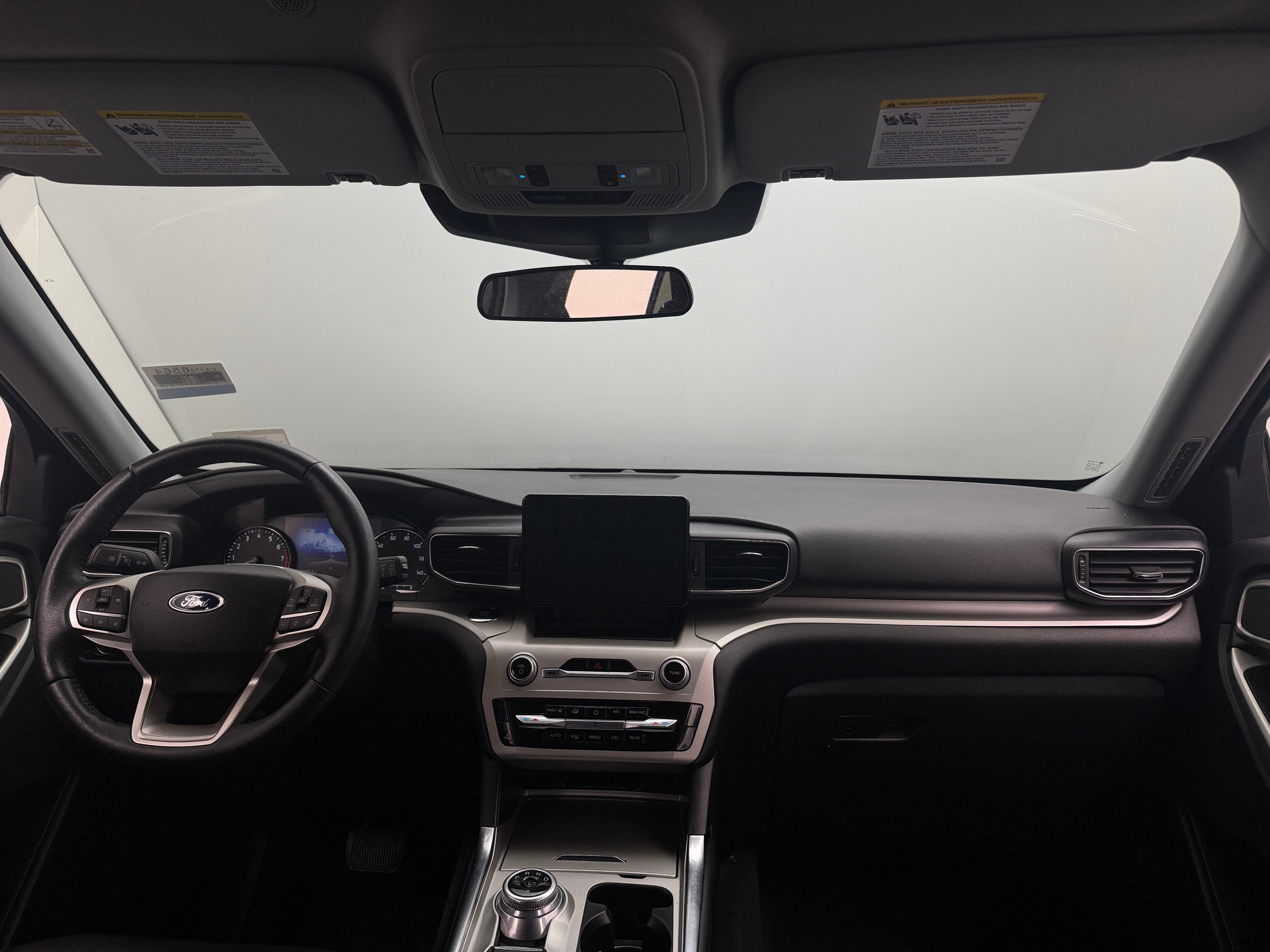 2023 Ford Explorer XLT 3