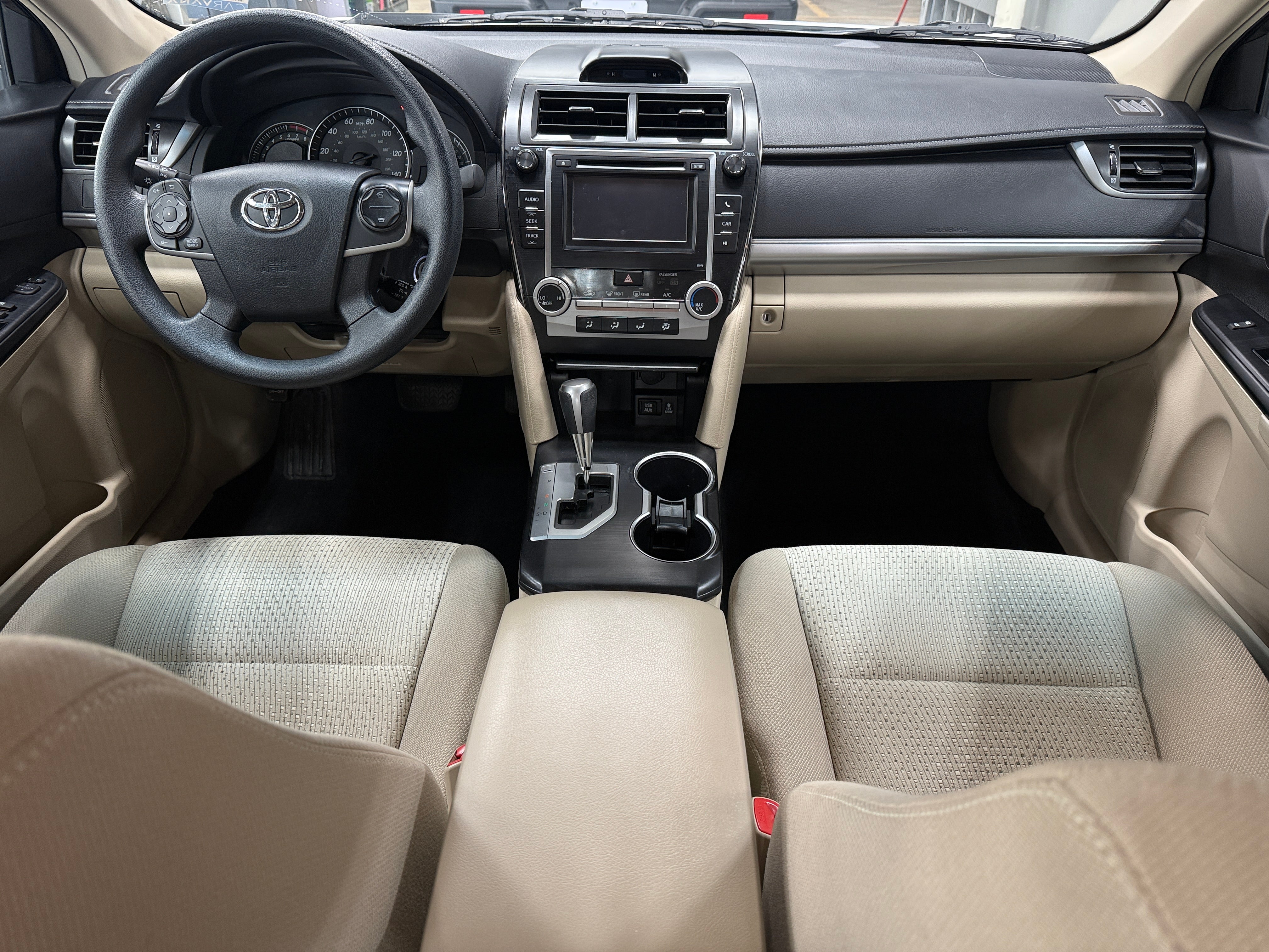 2014 Toyota Camry LE 3