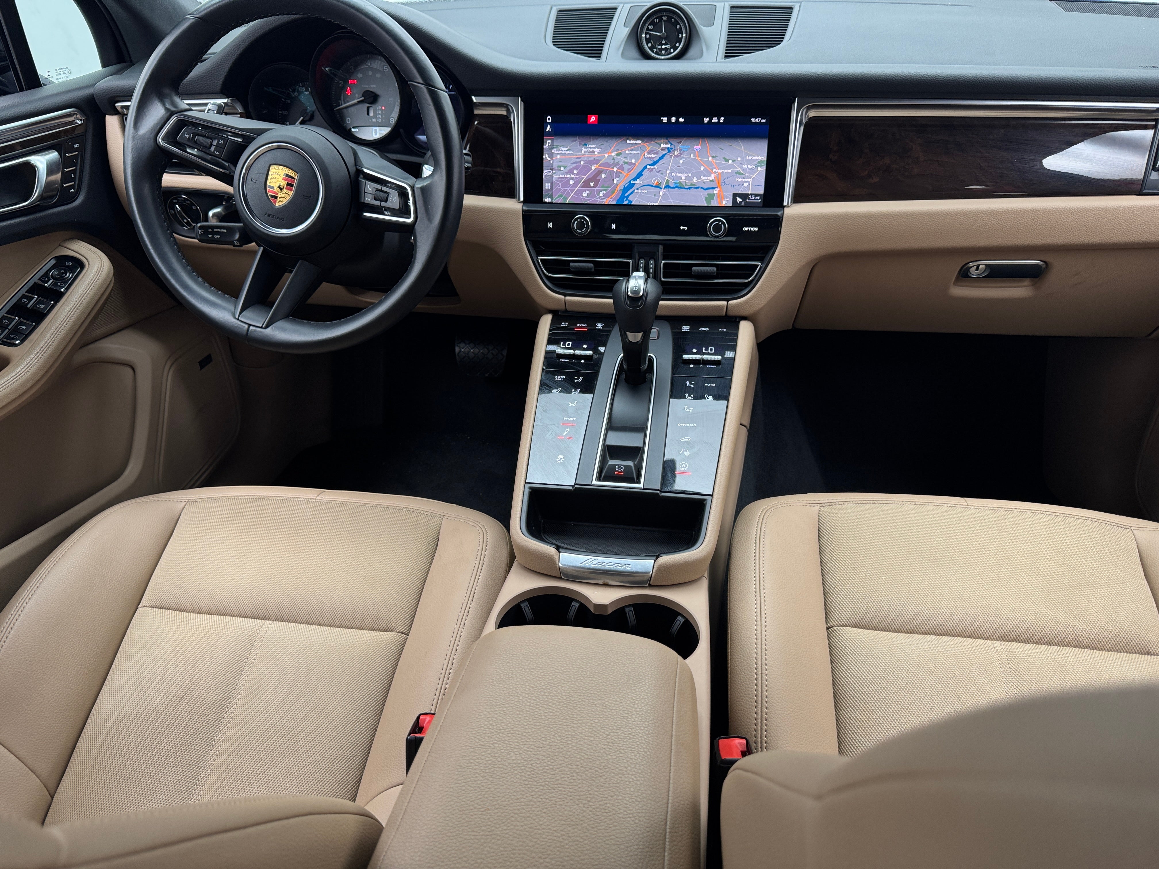 2022 Porsche Macan S 2