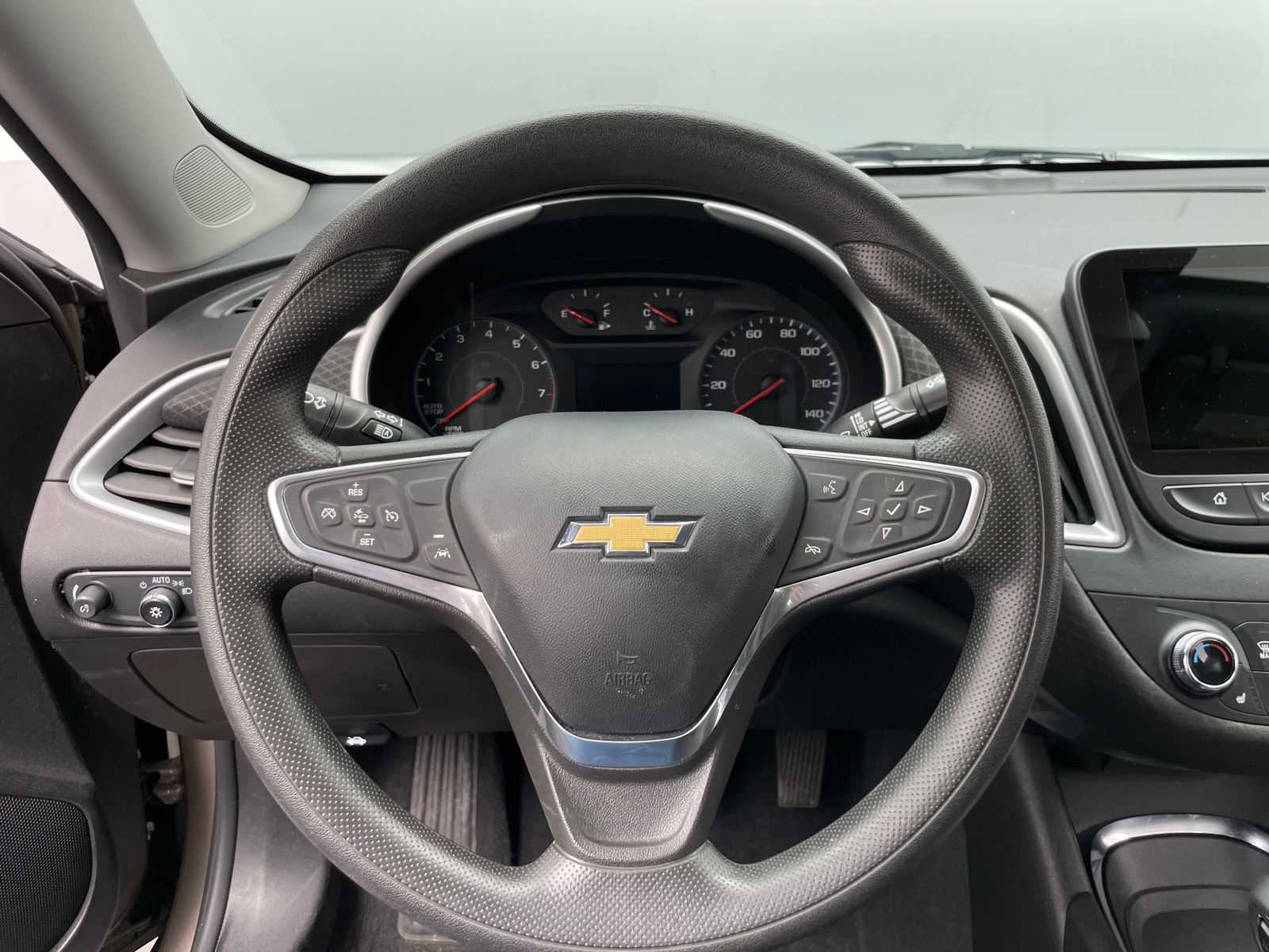 Thumbnail: 2023 Chevrolet Malibu - 5