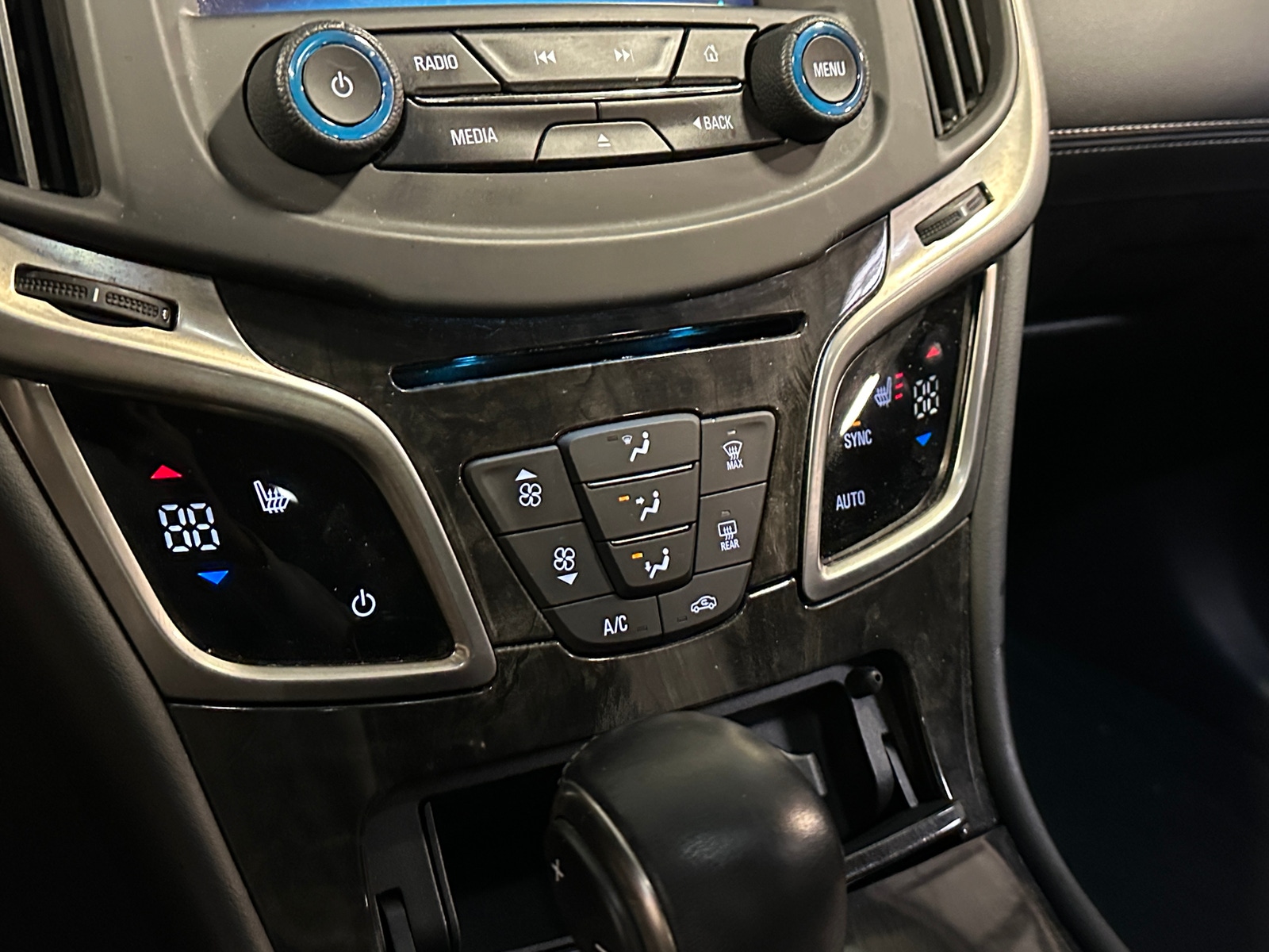 Thumbnail: 2014 Buick LaCrosse - 3
