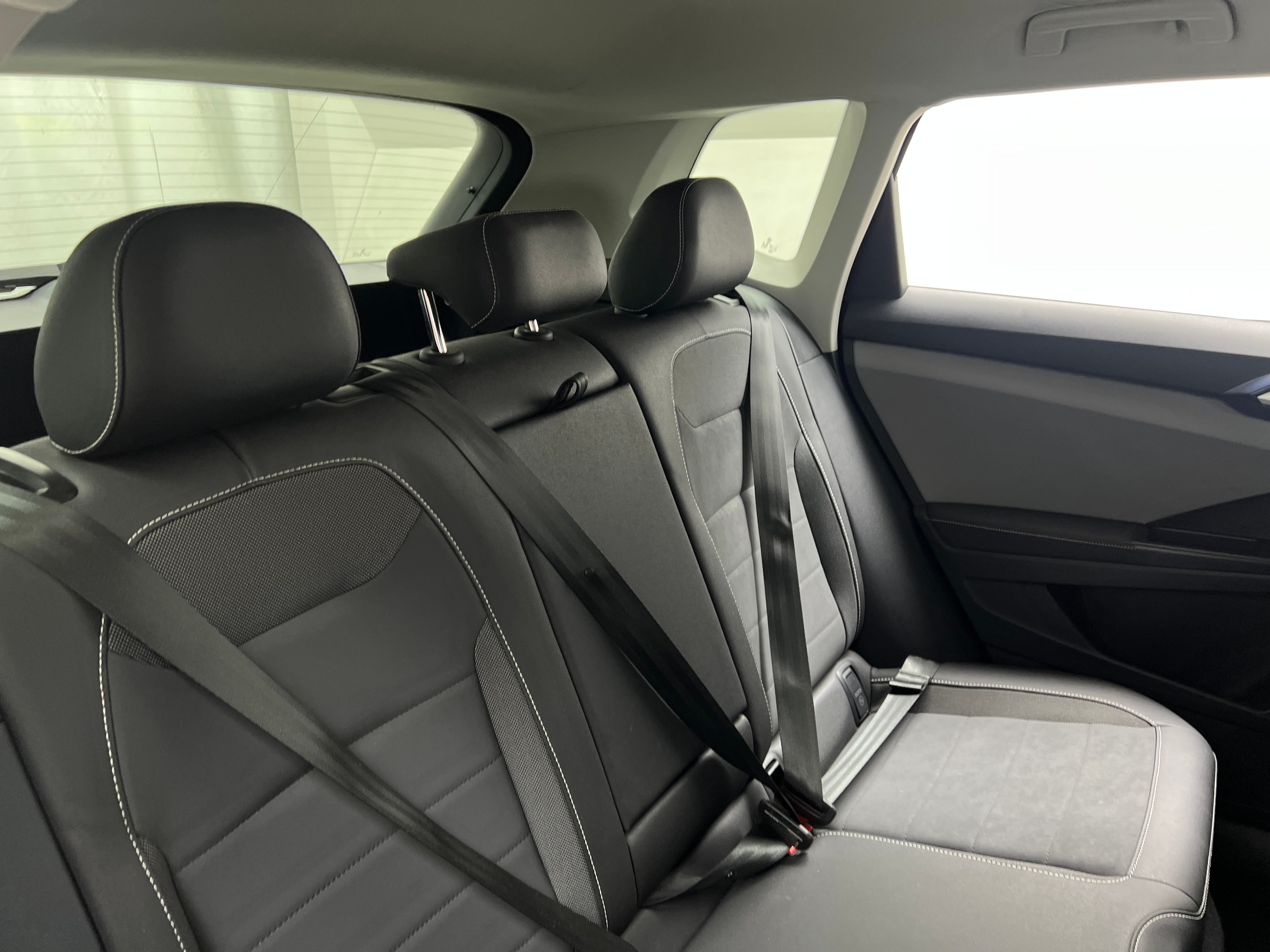 2024 Volkswagen Taos SE 6