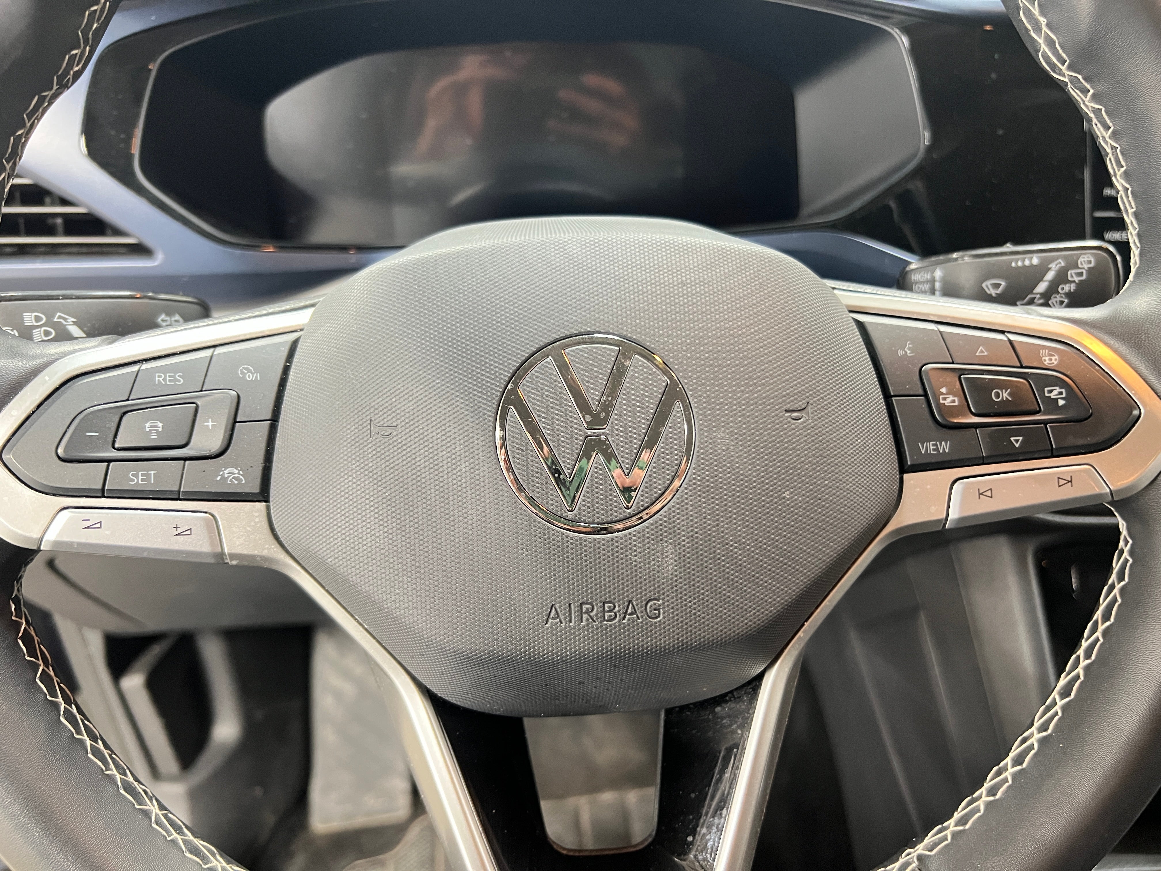 2024 Volkswagen Taos SE 5
