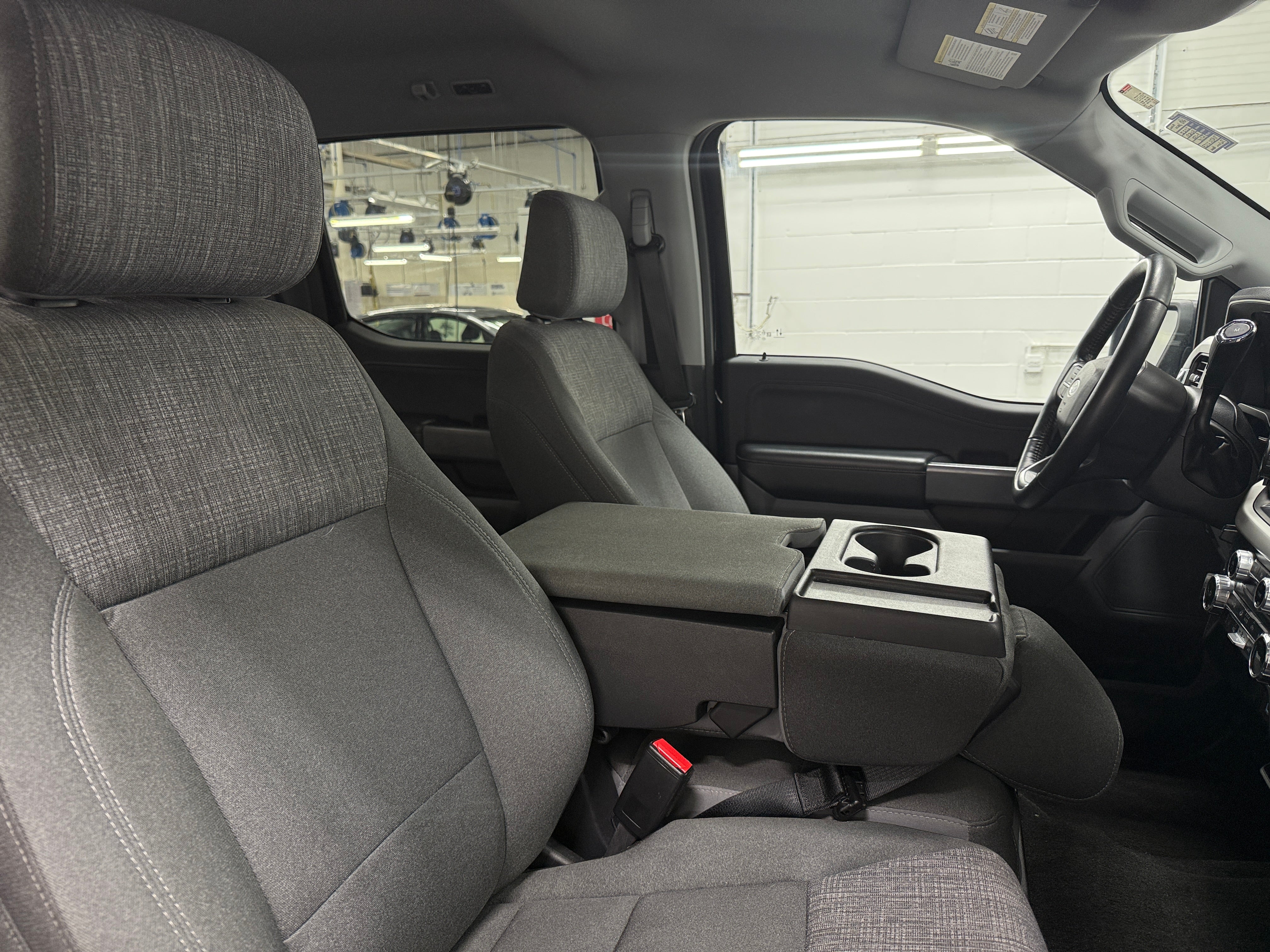 2022 Ford Econoline E-150 2