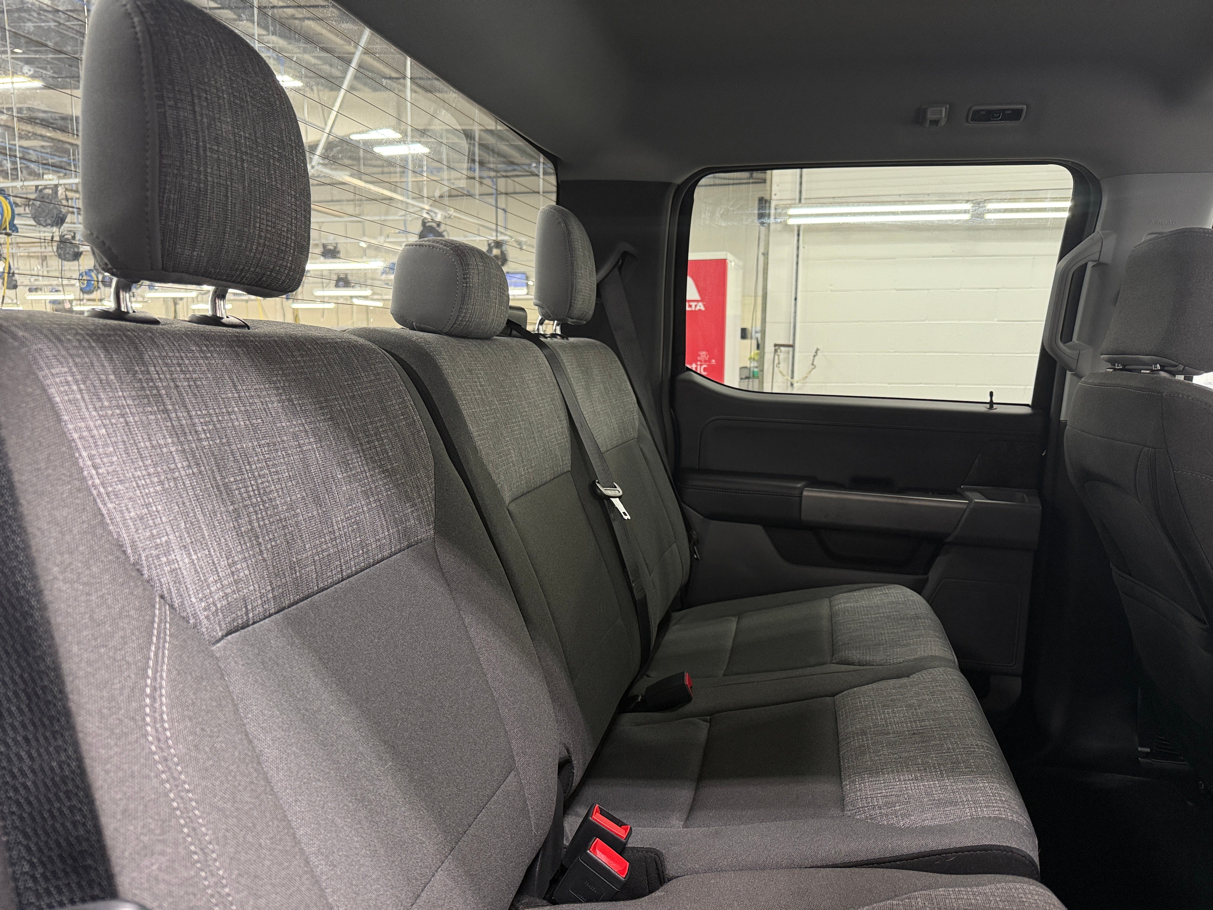 2022 Ford Econoline E-150 6