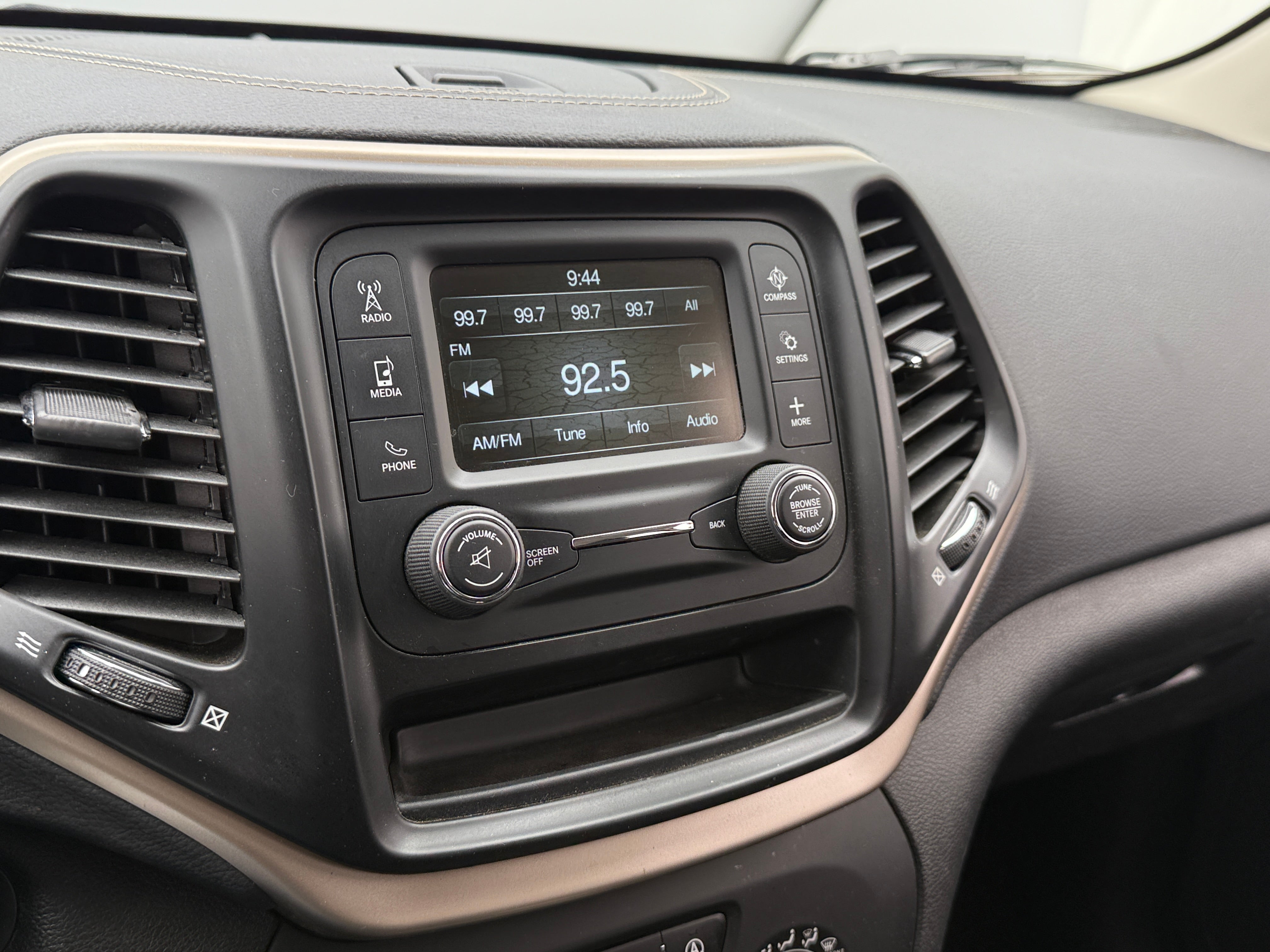 2018 Jeep Cherokee Latitude 4
