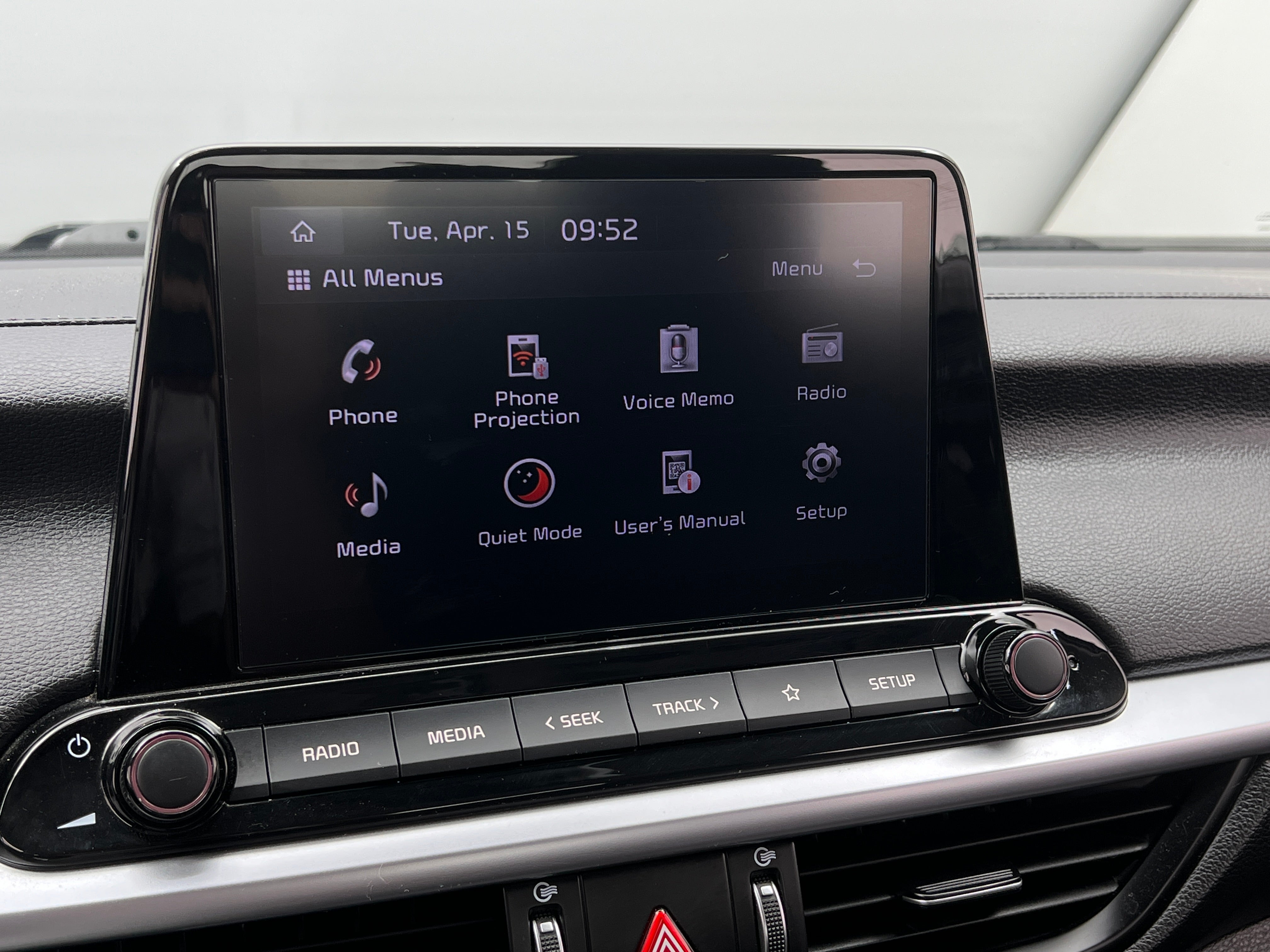 2023 Kia Forte LXS 4