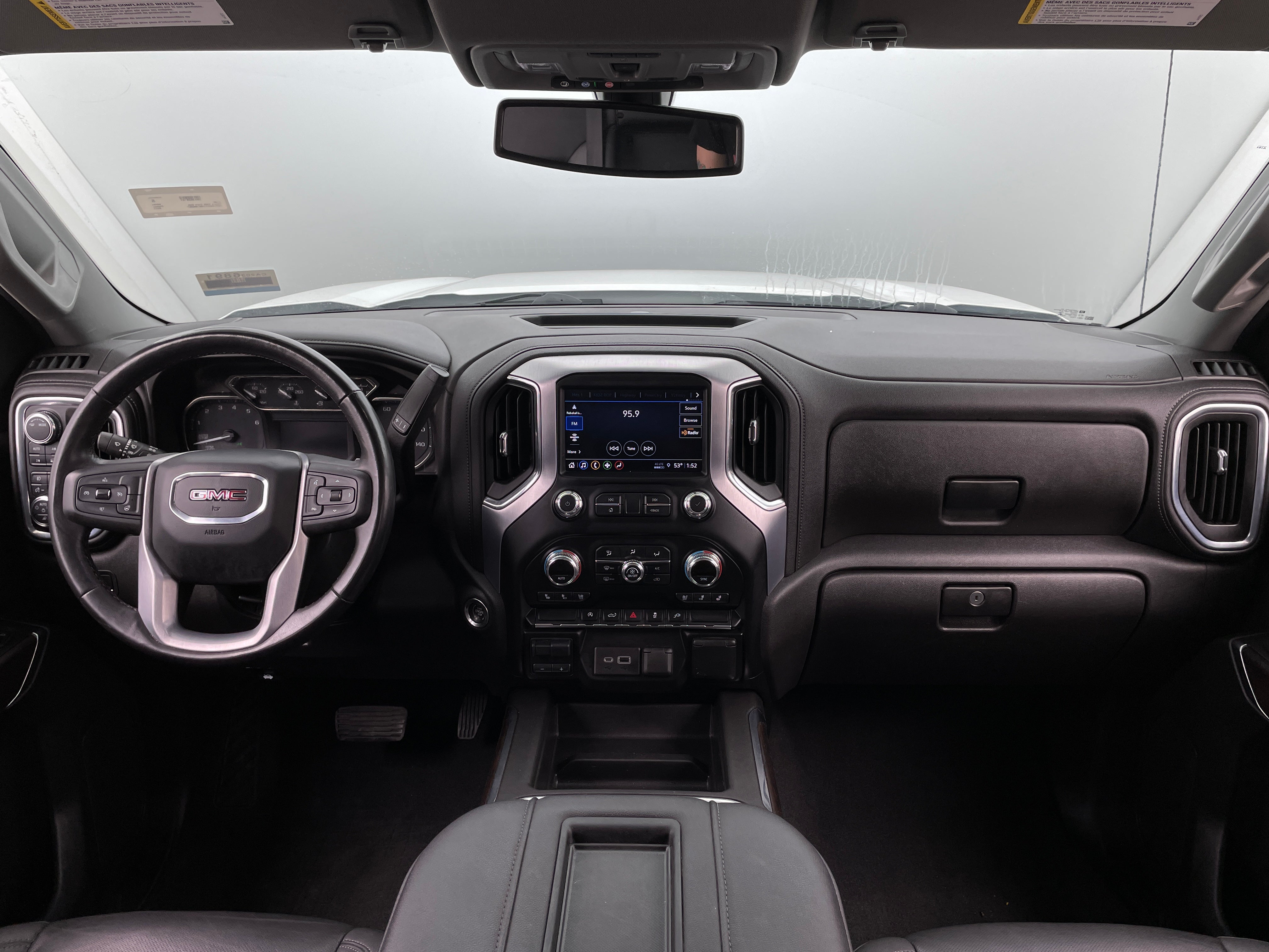 2021 GMC Sierra 1500 SLT 2
