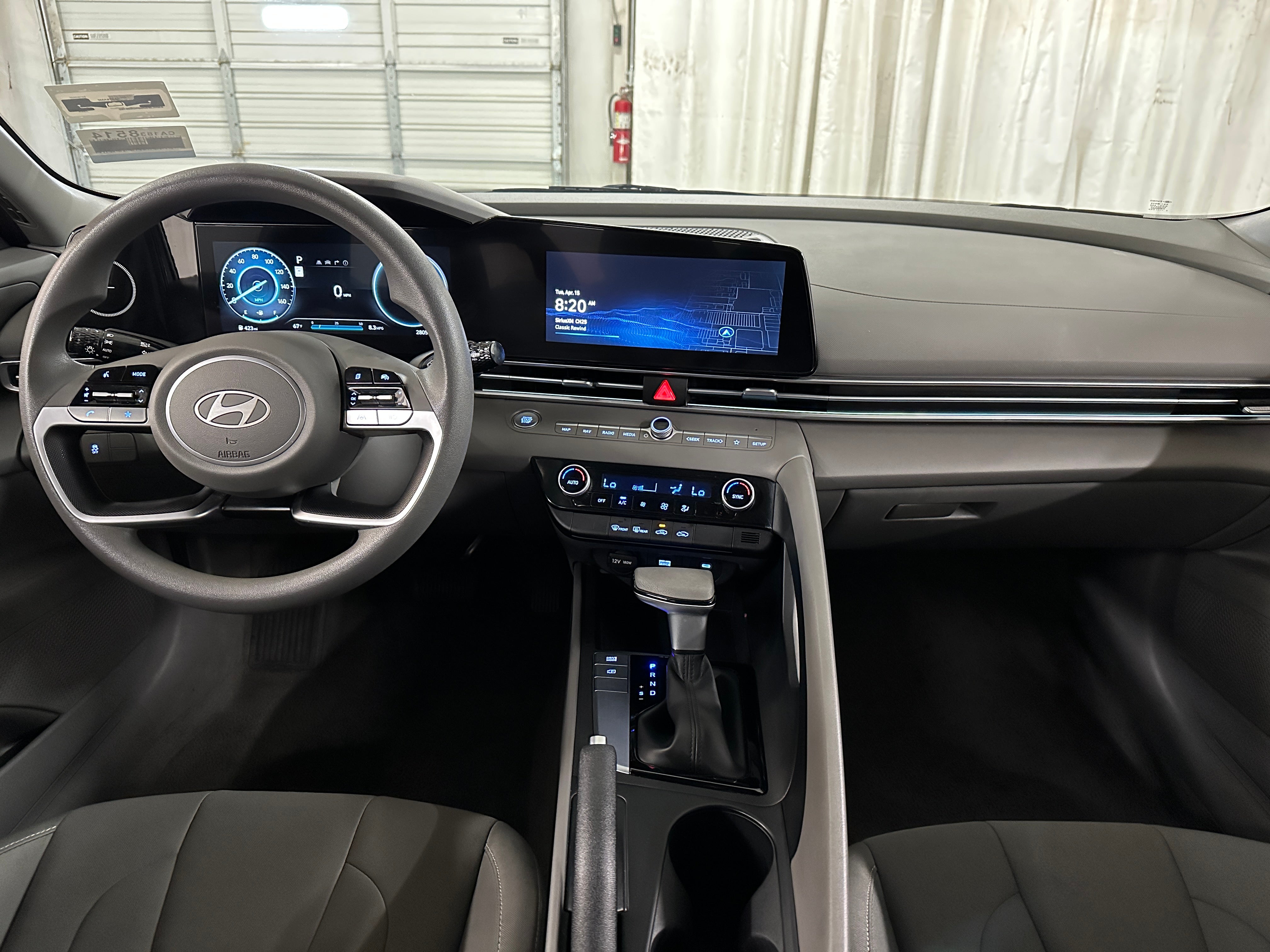 2024 Hyundai Elantra SEL 3