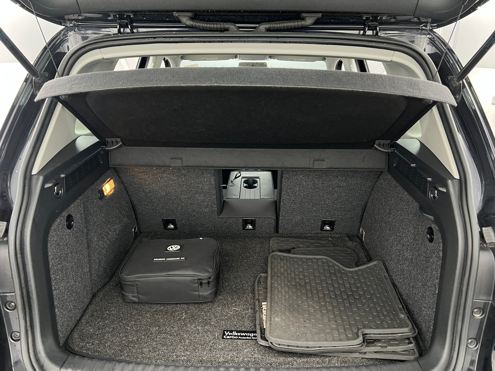 Thumbnail: 2017 Volkswagen Tiguan - 7