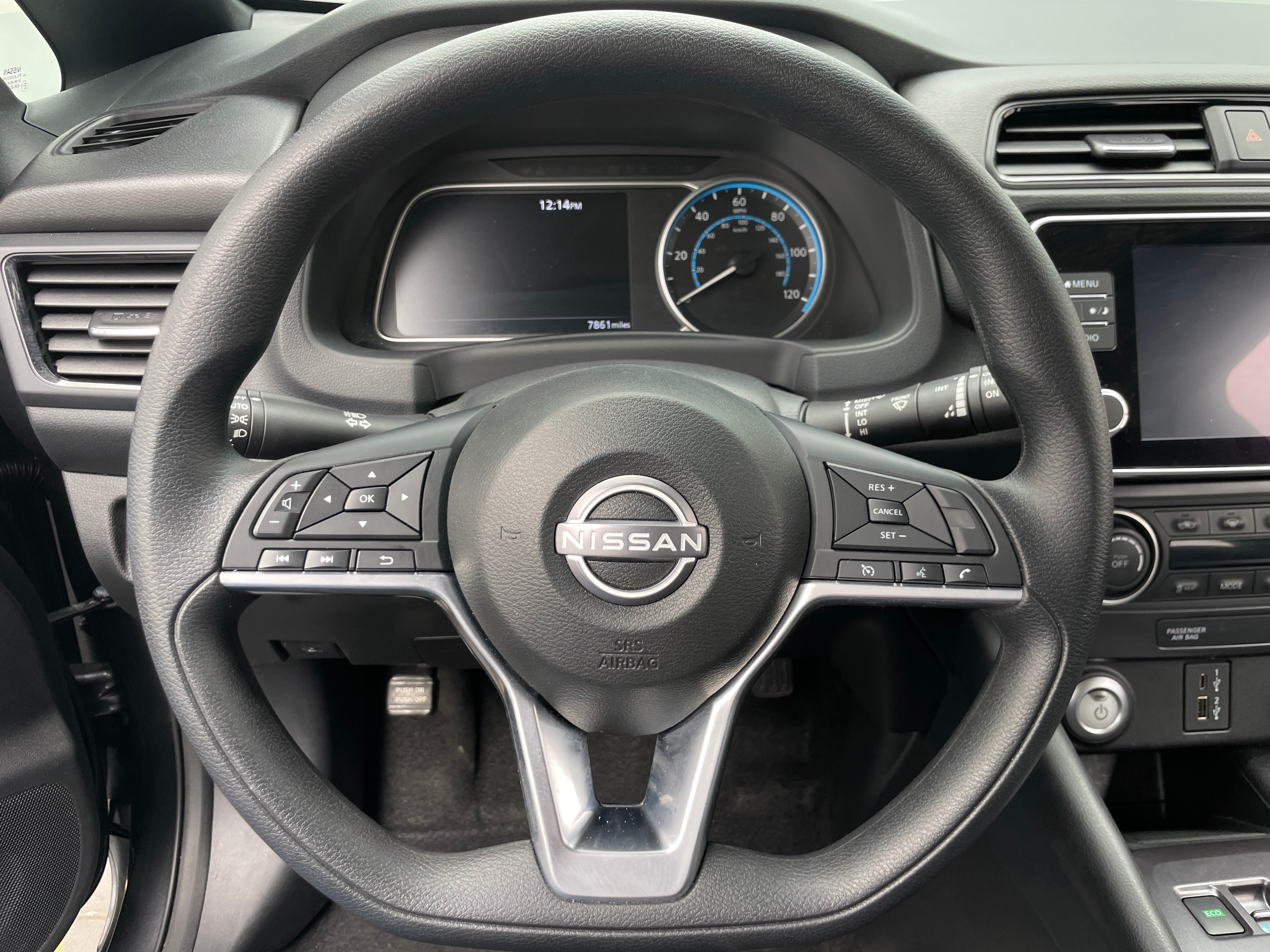 2025 Nissan Leaf S 5