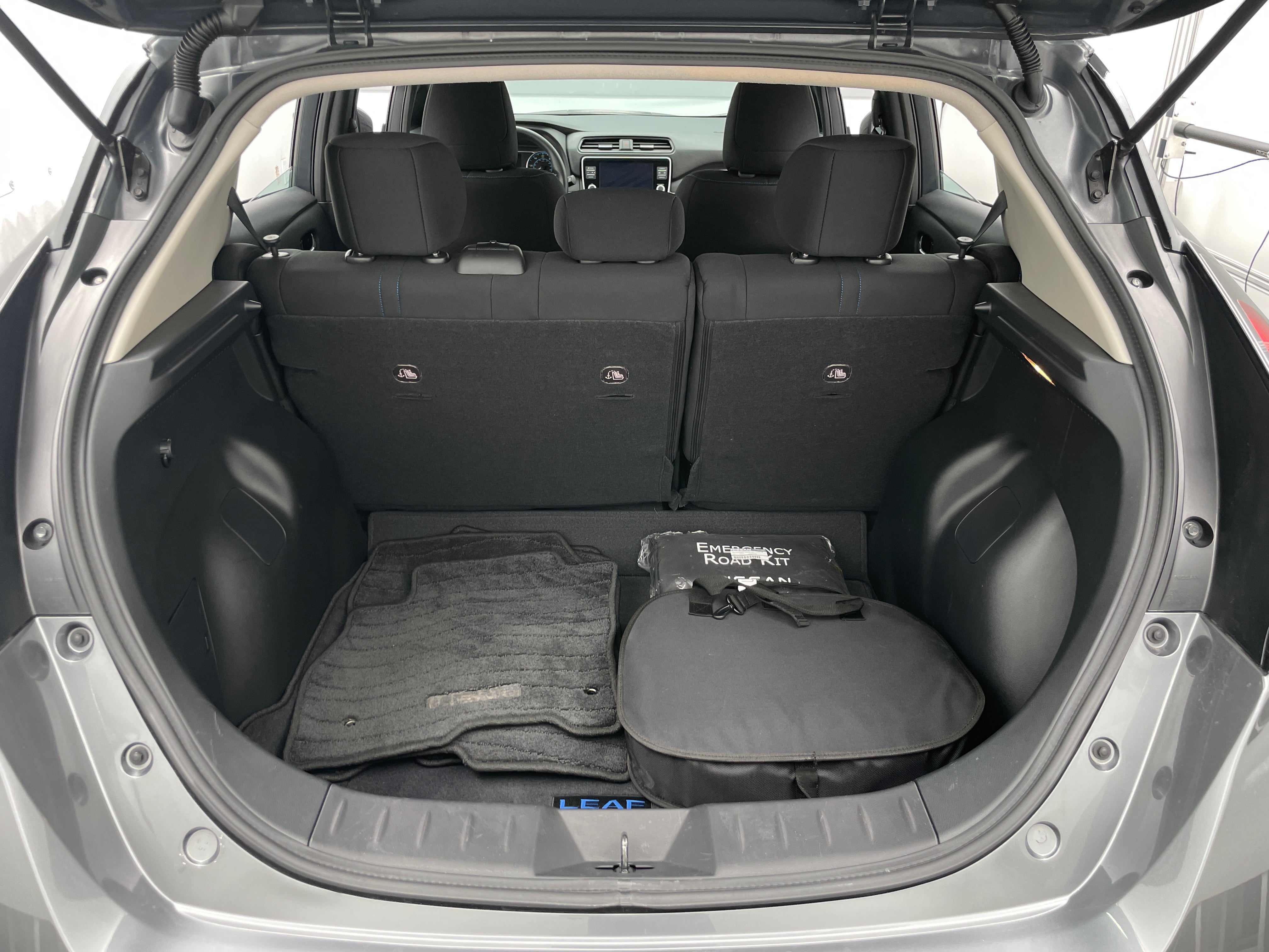2025 Nissan Leaf S 7