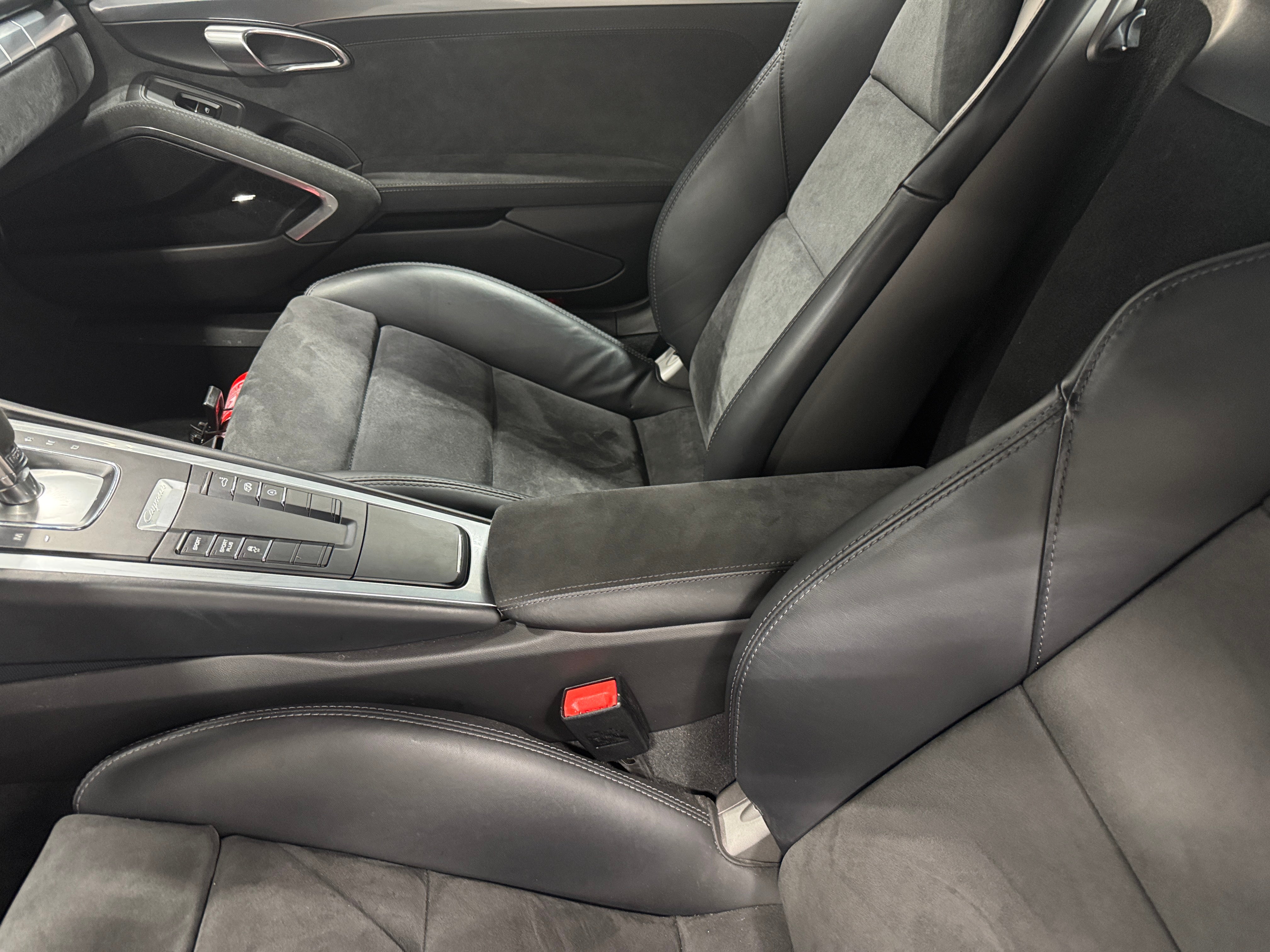 2015 Porsche Cayman GTS 2