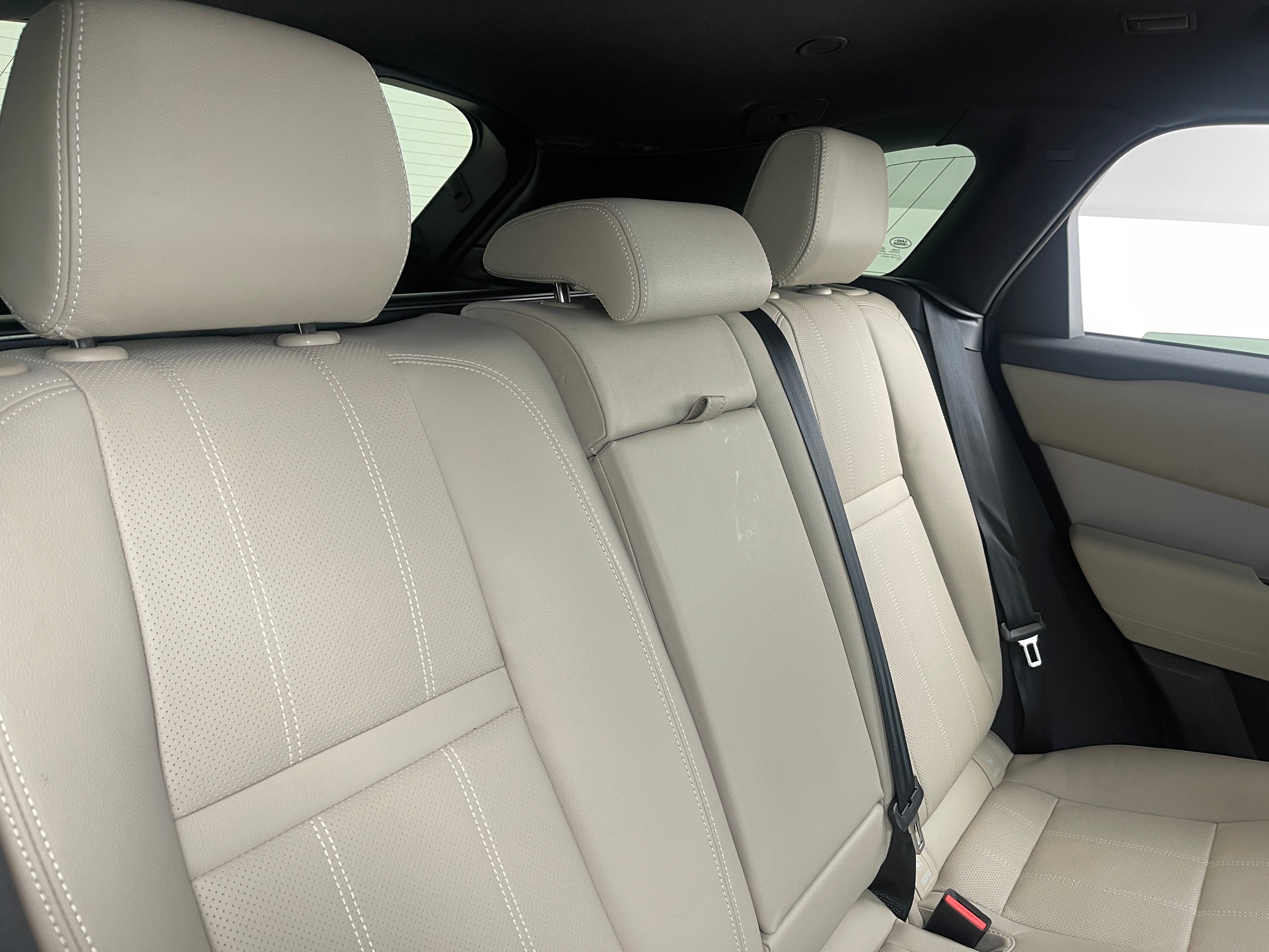 2022 Land Rover Range Rover Velar R-Dynamic S 5