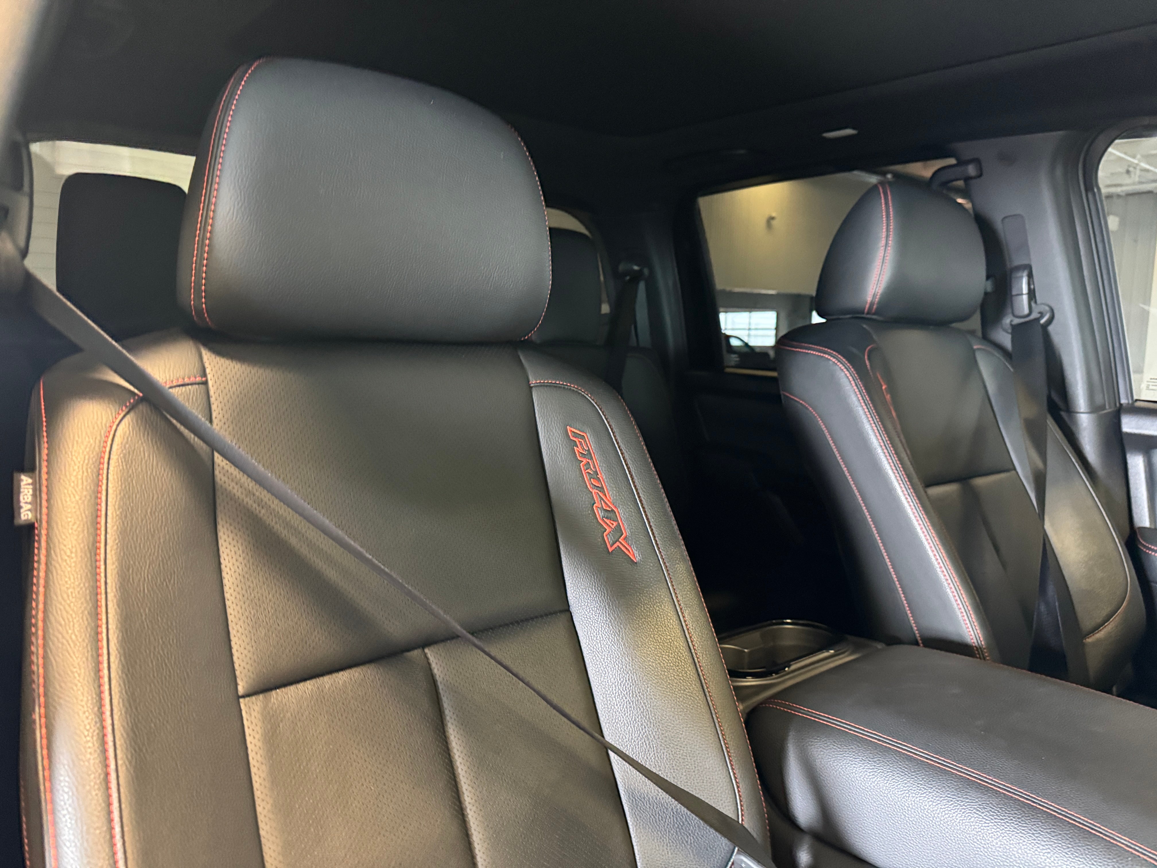 2024 Nissan Titan PRO-4X 2