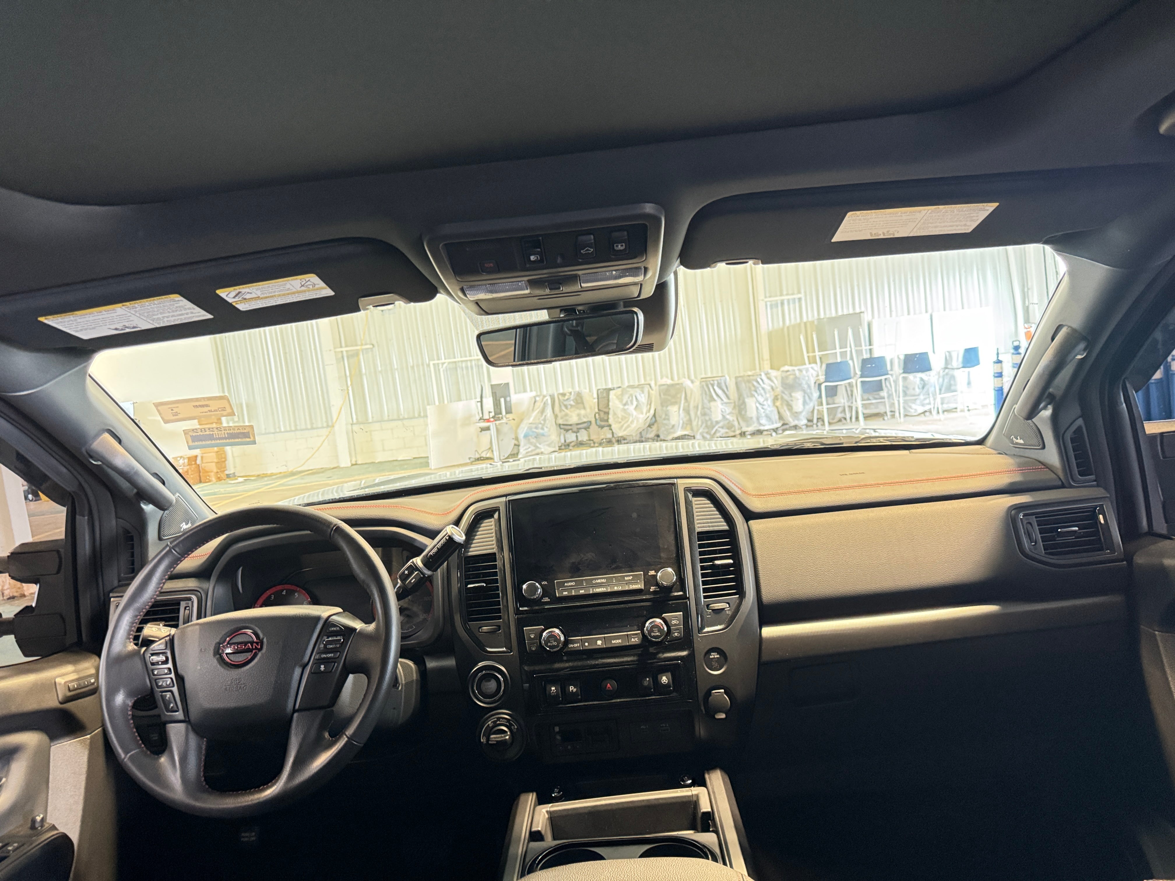 2024 Nissan Titan PRO-4X 3
