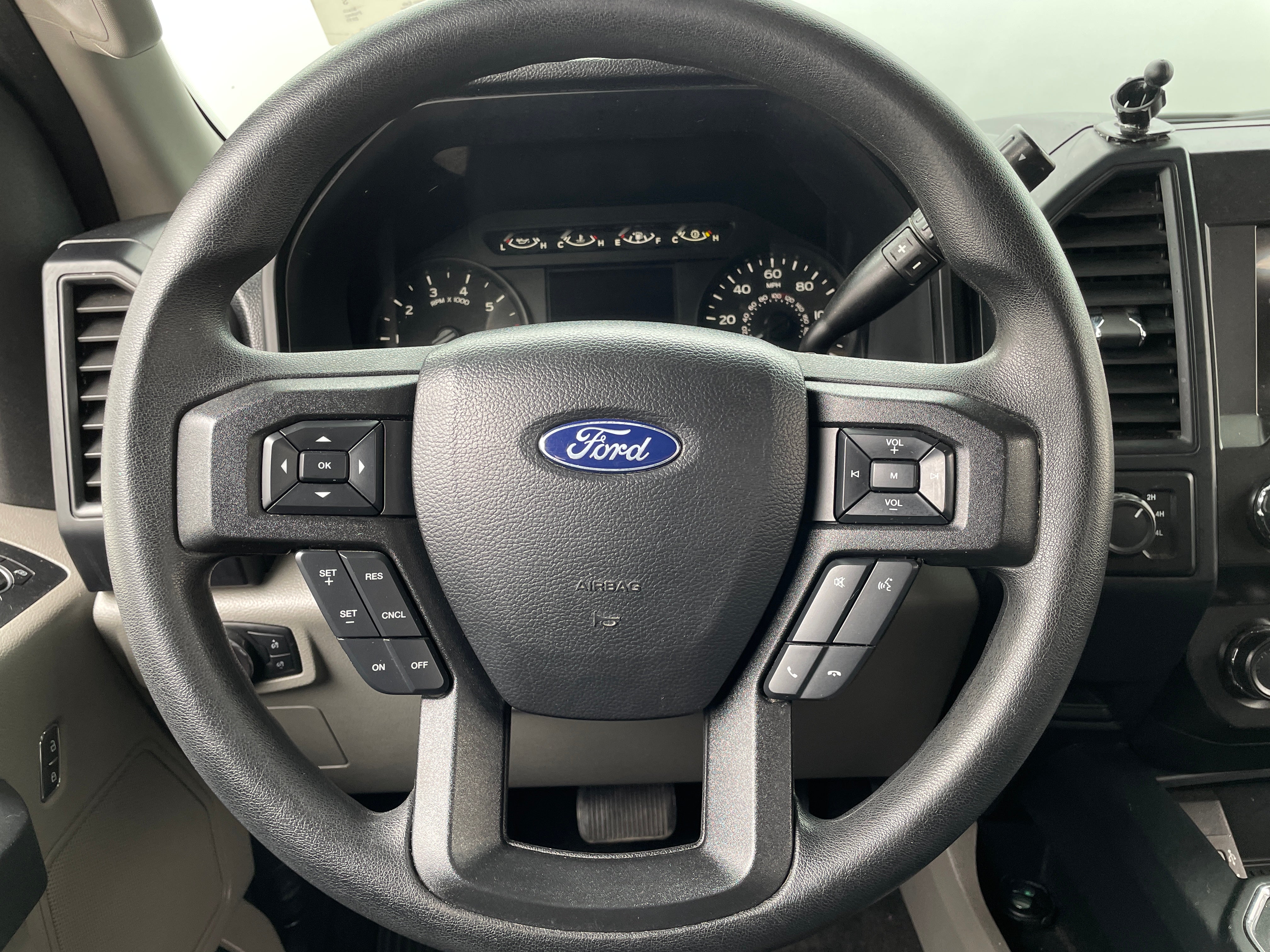 2019 Ford Econoline E-150 5