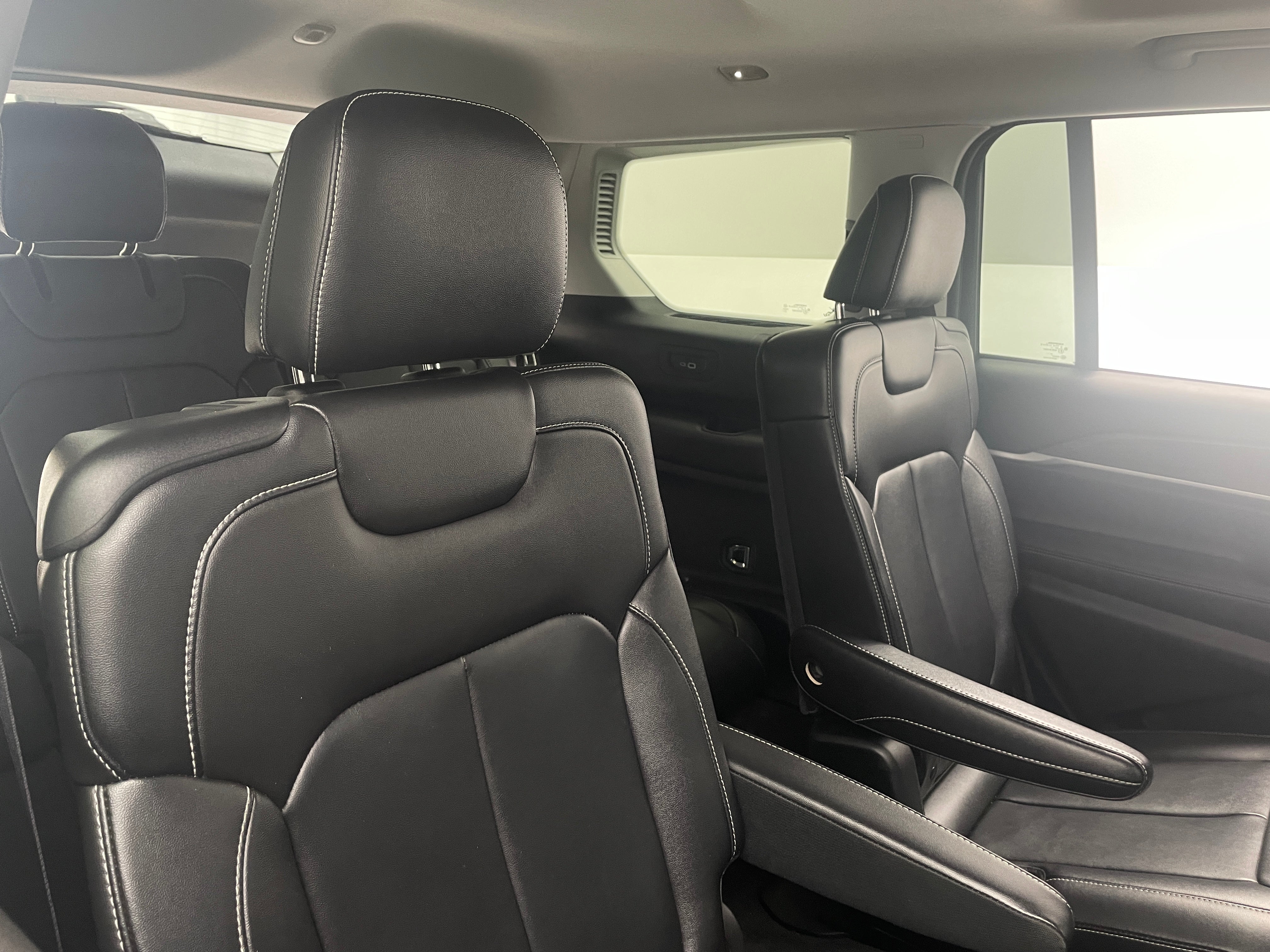 2022 Jeep Grand Cherokee L Limited Edition 5