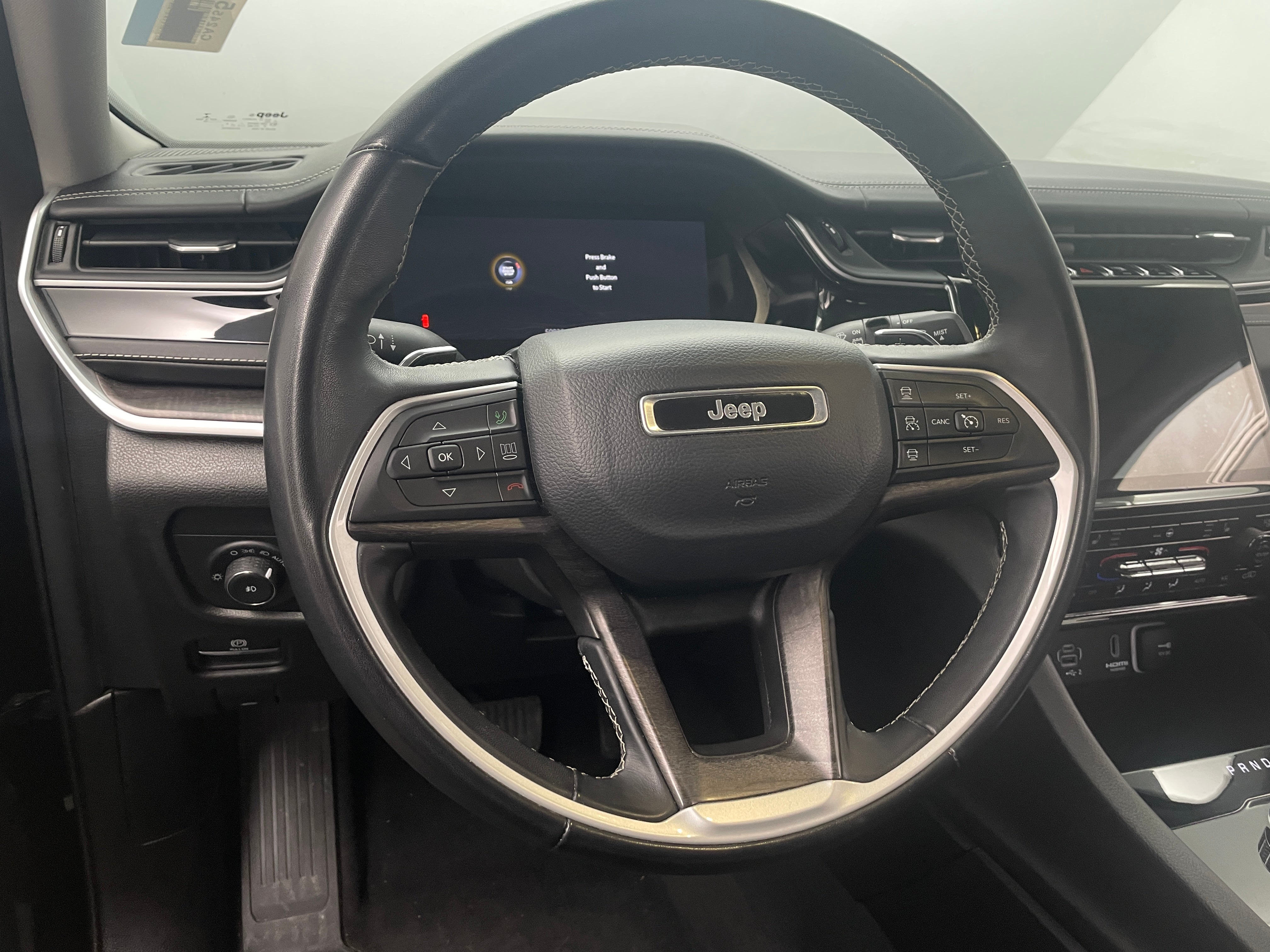 2022 Jeep Grand Cherokee L Limited Edition 4