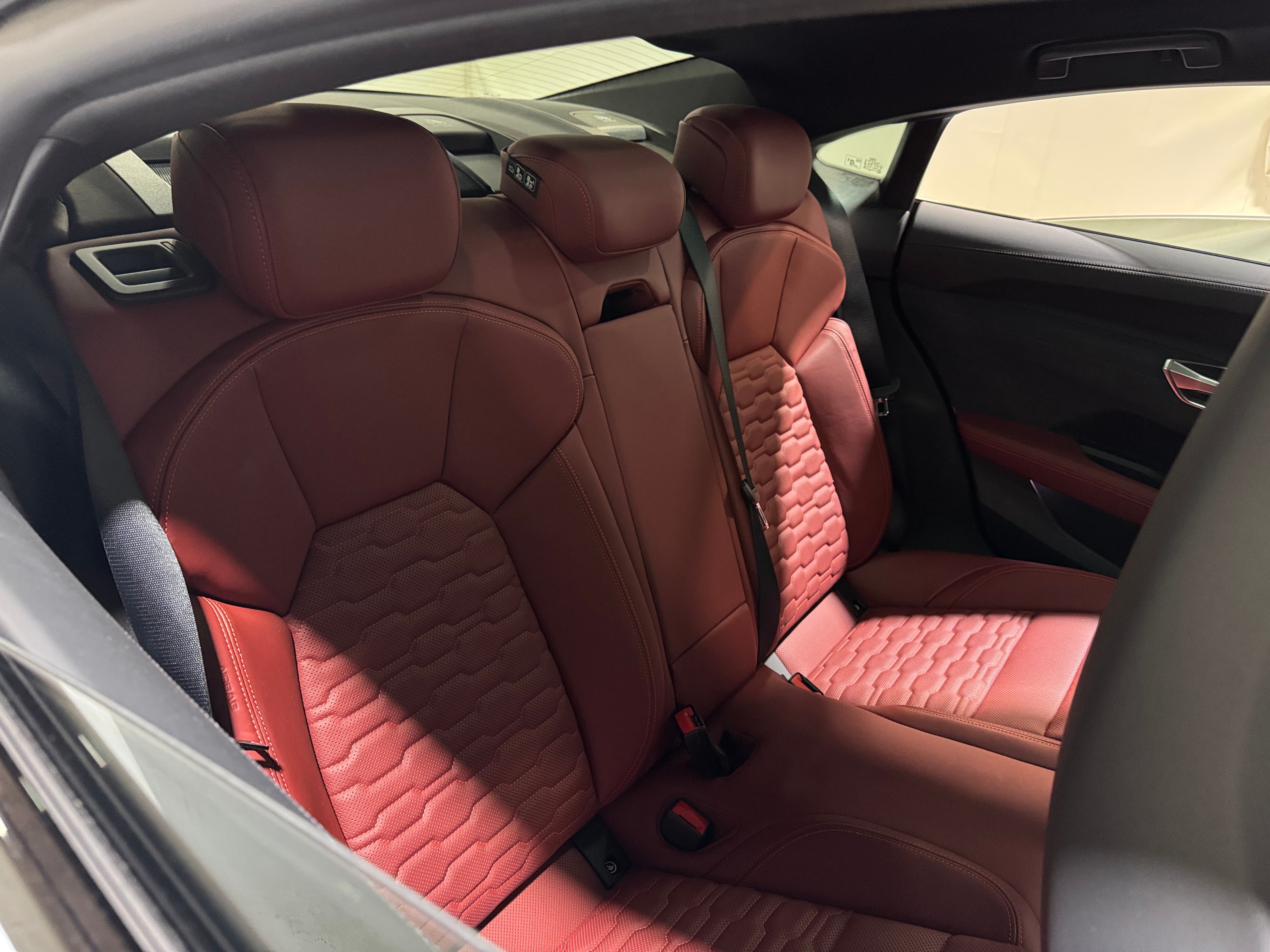 2022 Audi e-tron GT Prestige 5