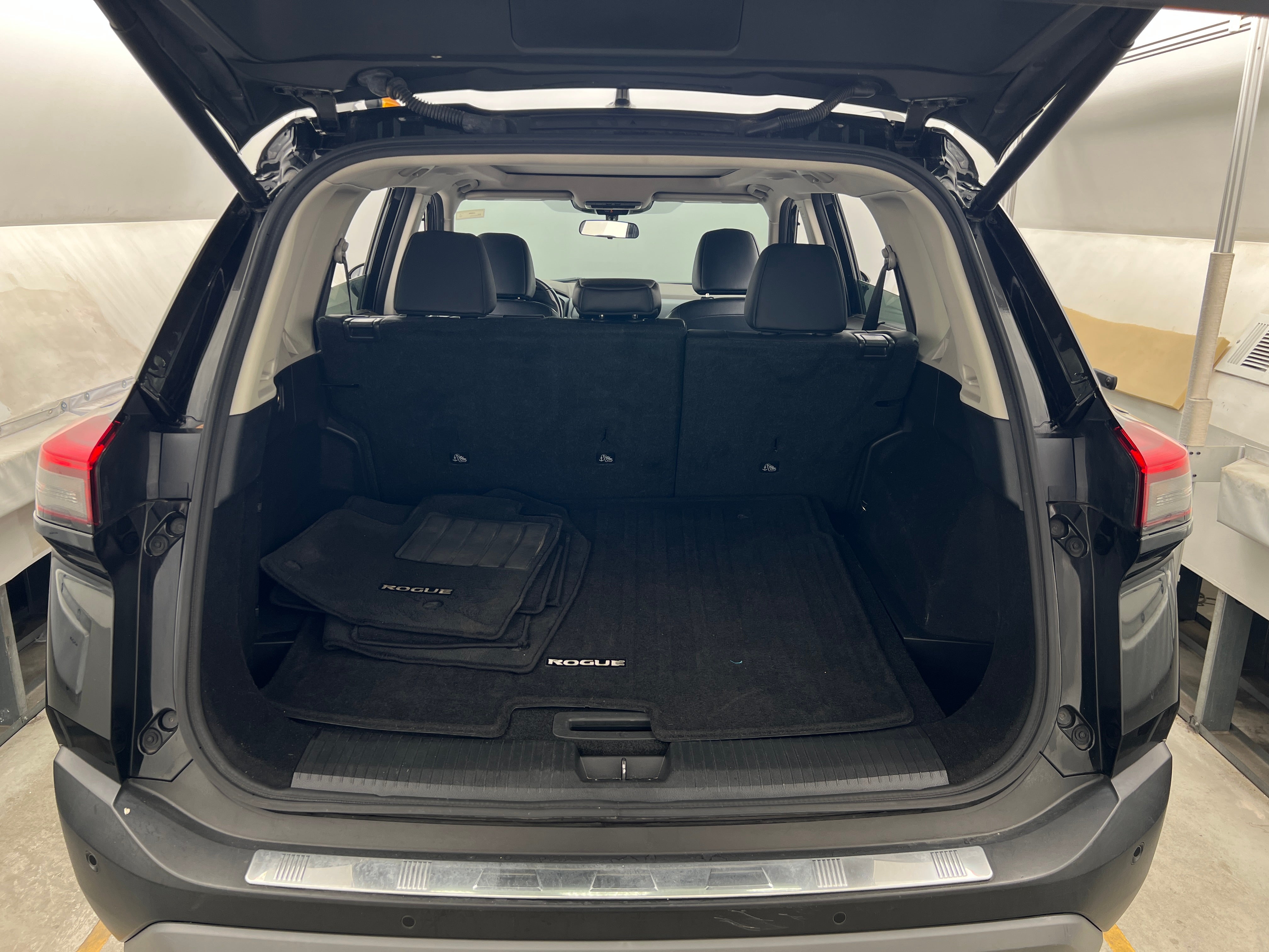 2021 Nissan Rogue SV 6
