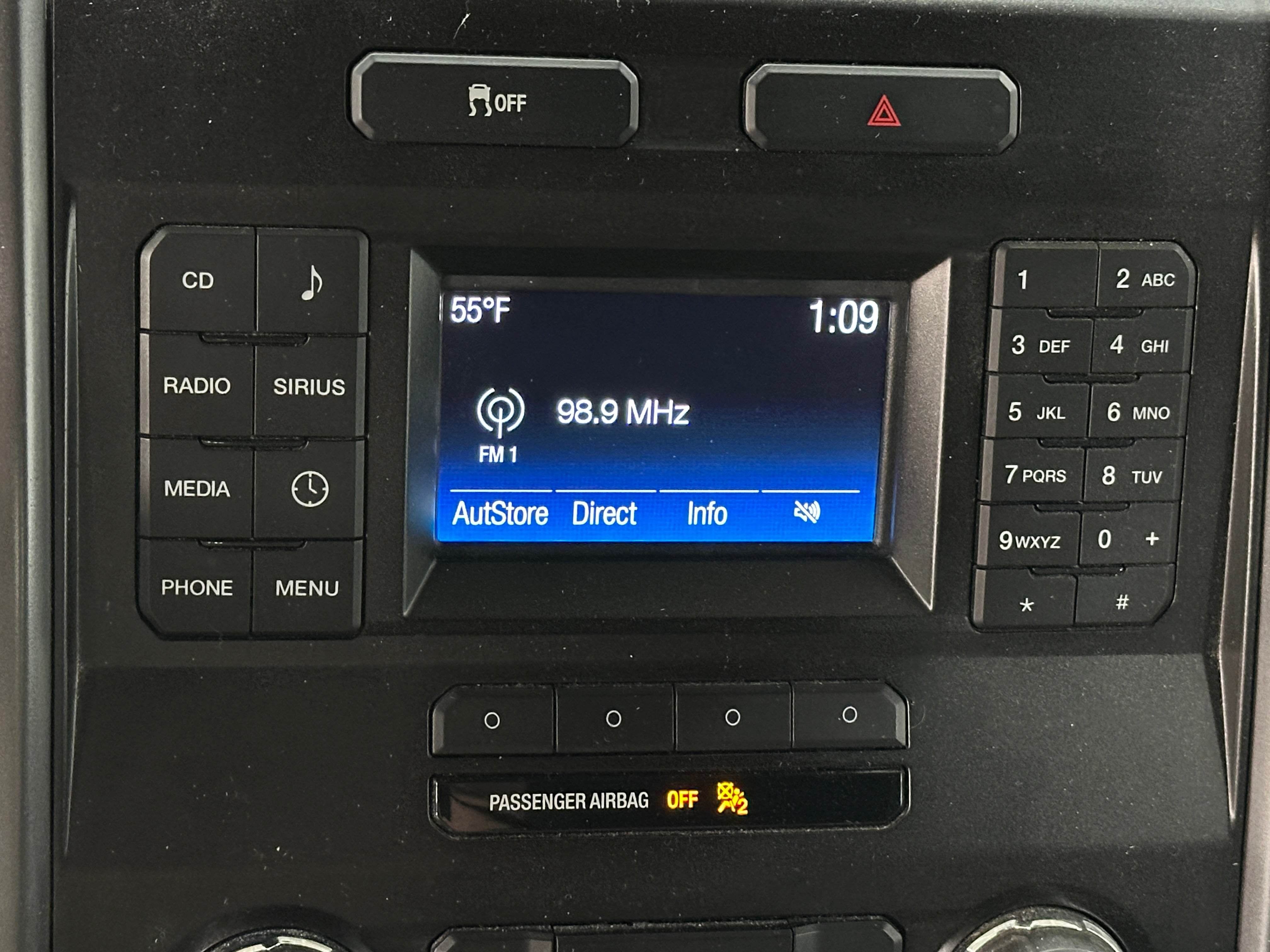 2016 Ford Econoline E-150 4