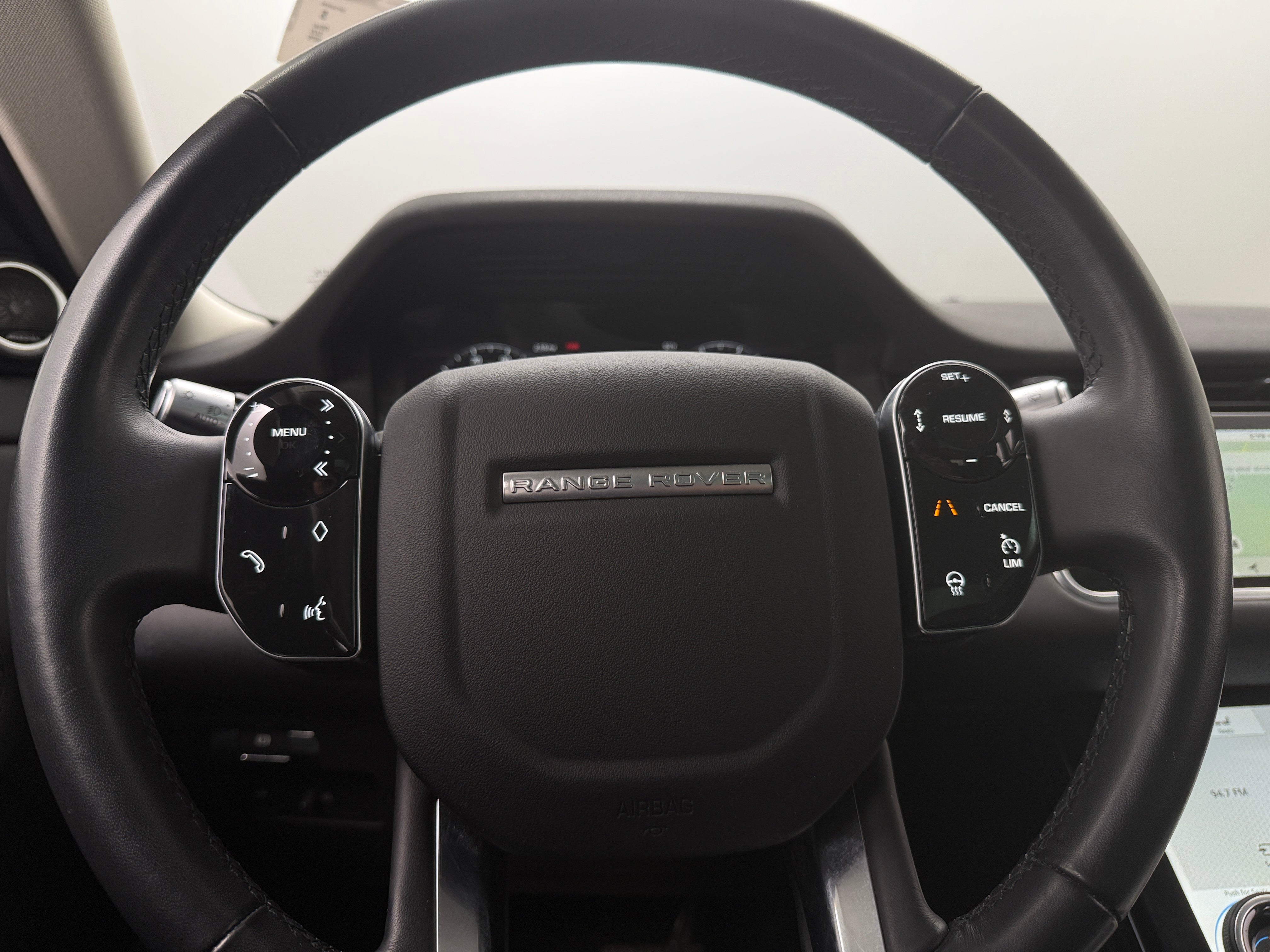 2020 Land Rover Range Rover Evoque SE 4