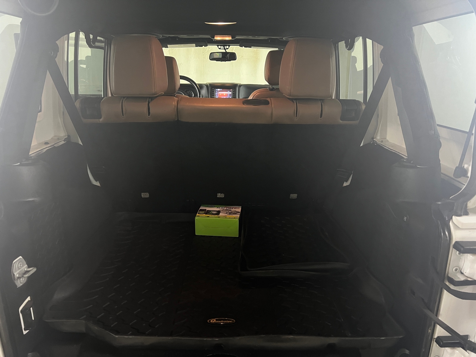 Thumbnail: 2015 Jeep Wrangler - 6