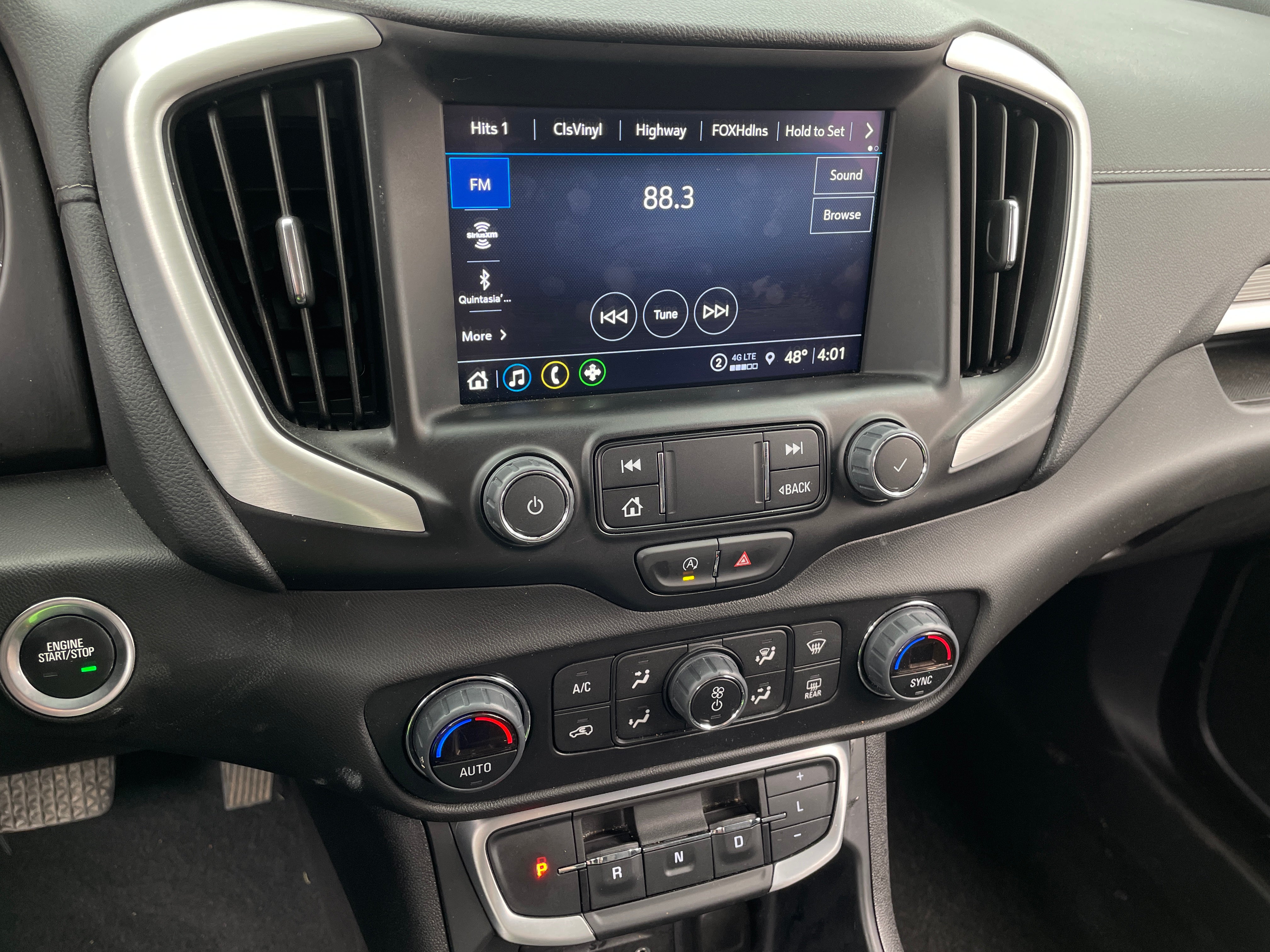2024 GMC Terrain SLT 3