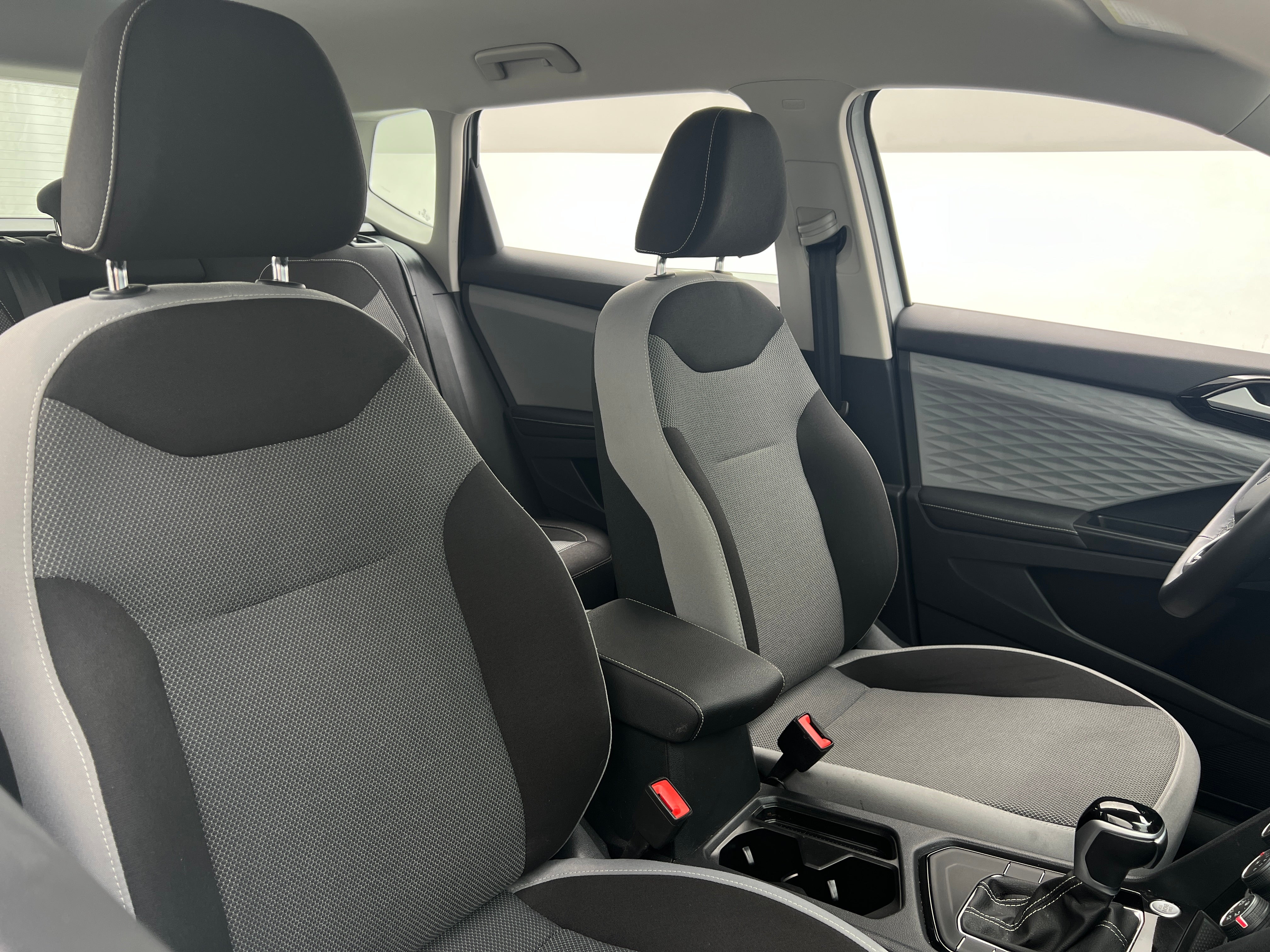 2024 Volkswagen Taos S 2