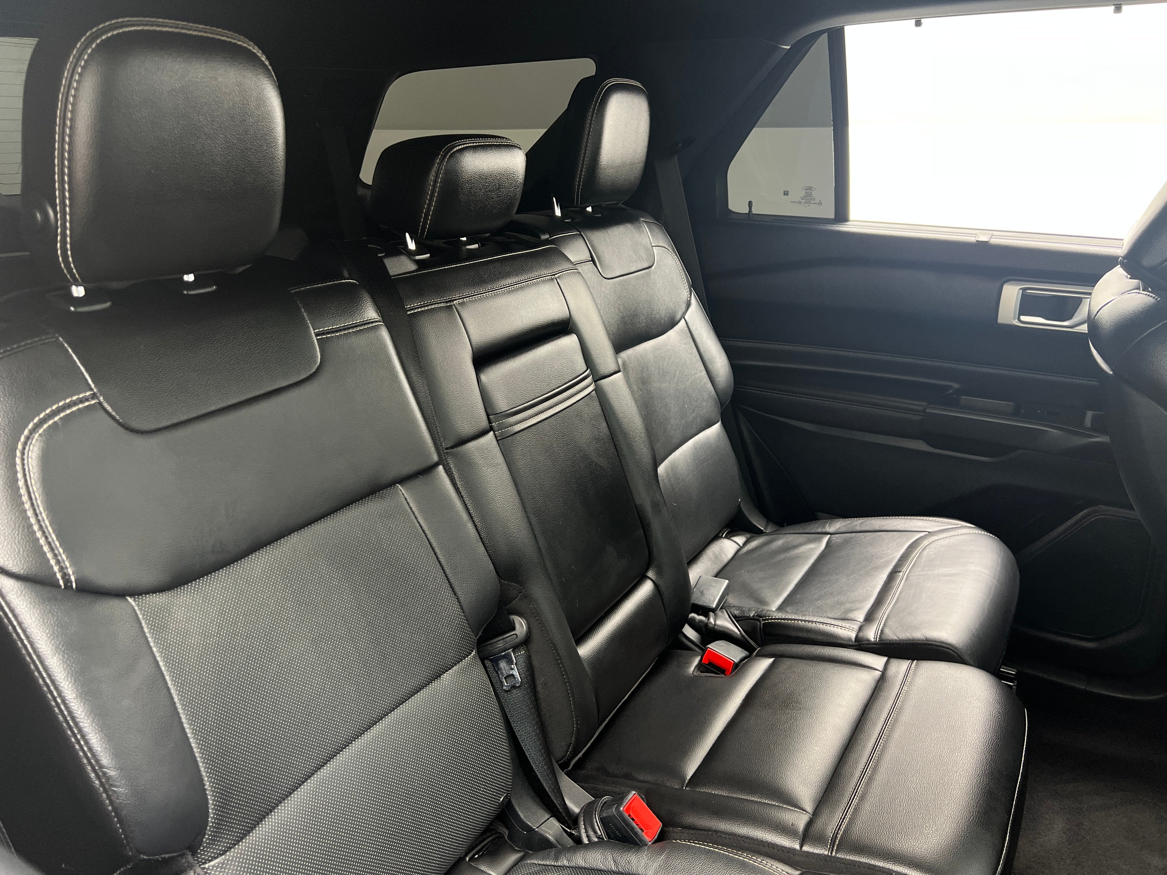 2020 Ford Explorer ST 5