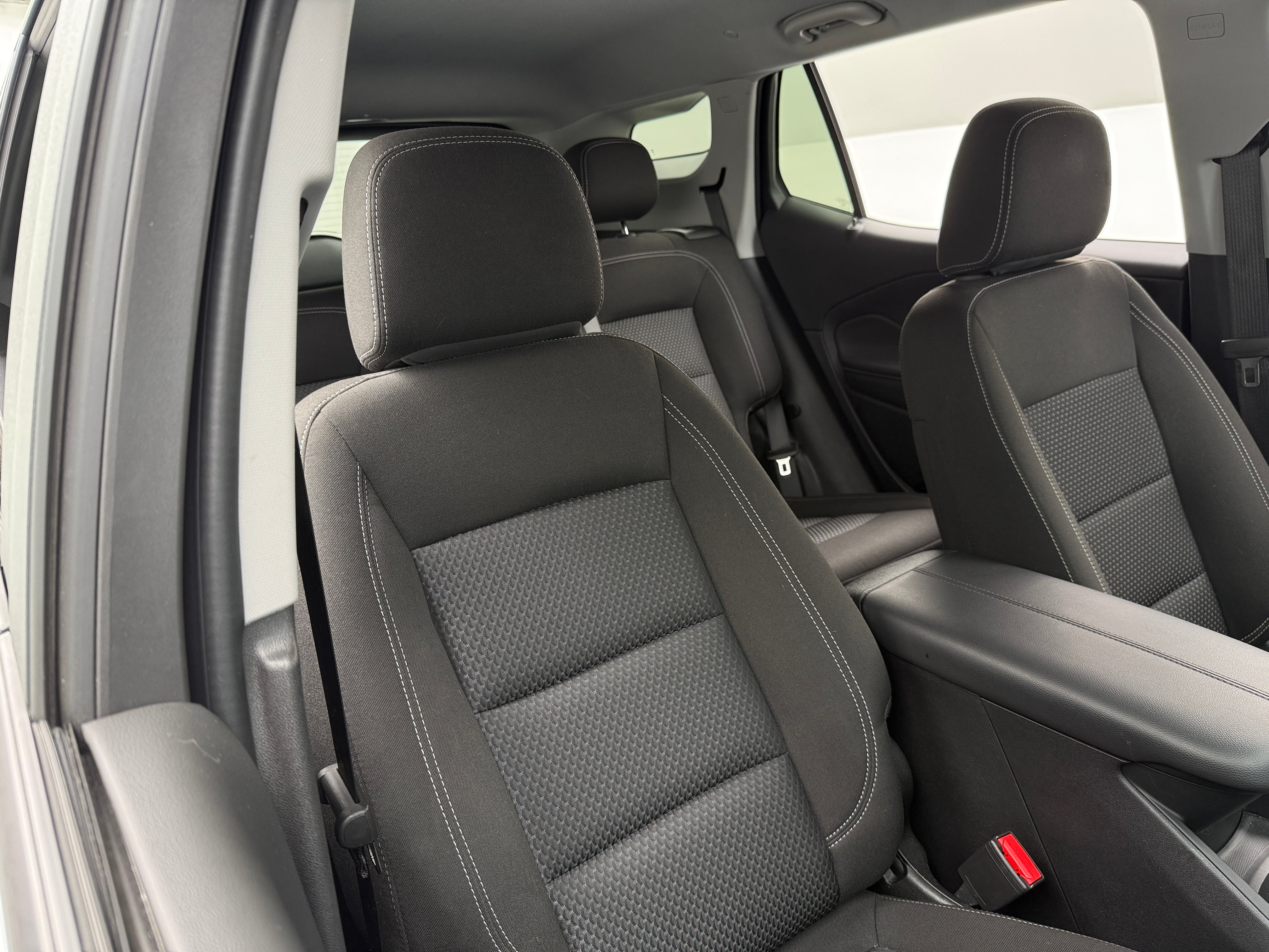2024 GMC Terrain SLE 2