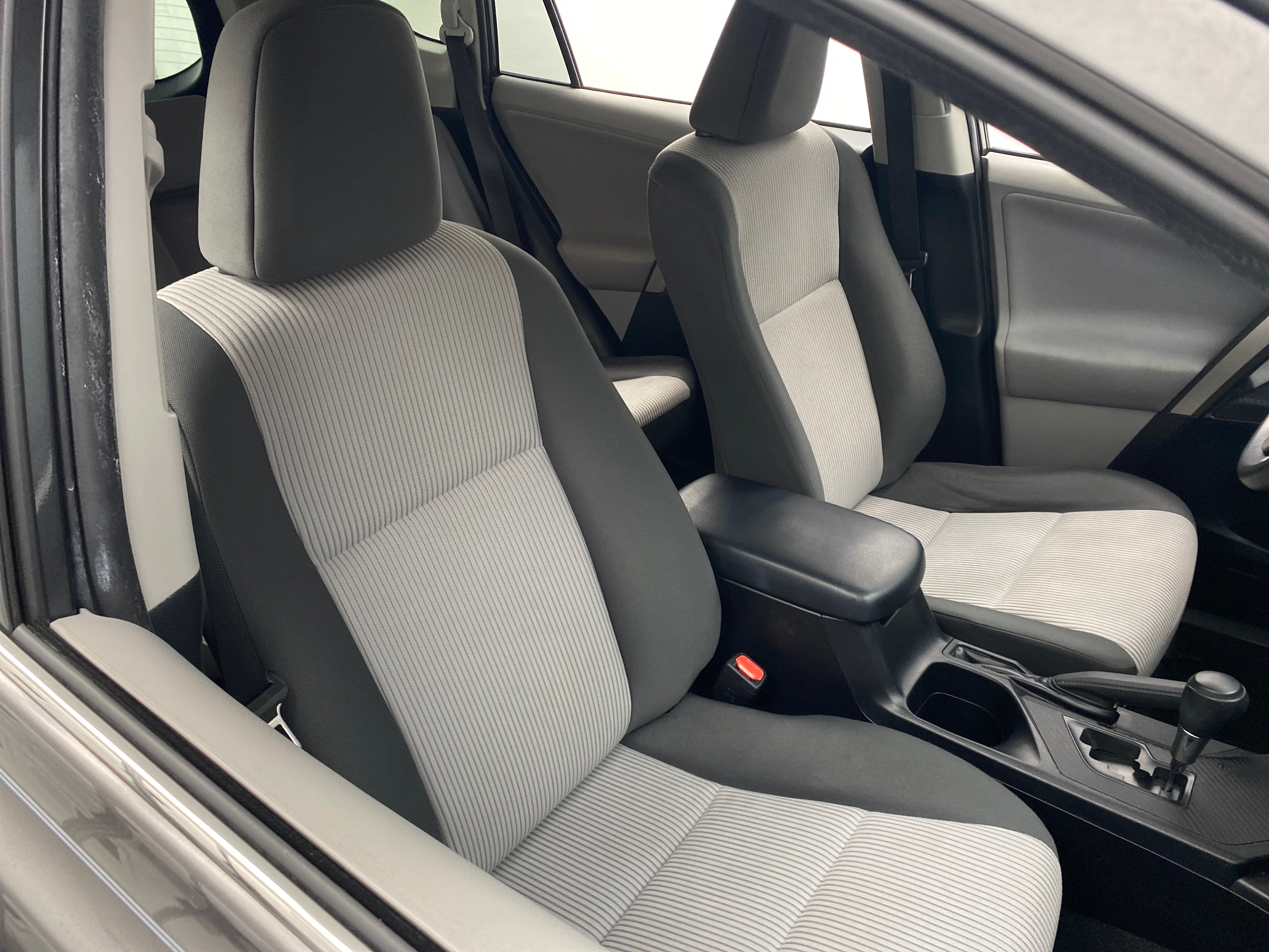 2013 Toyota RAV4 LE 2