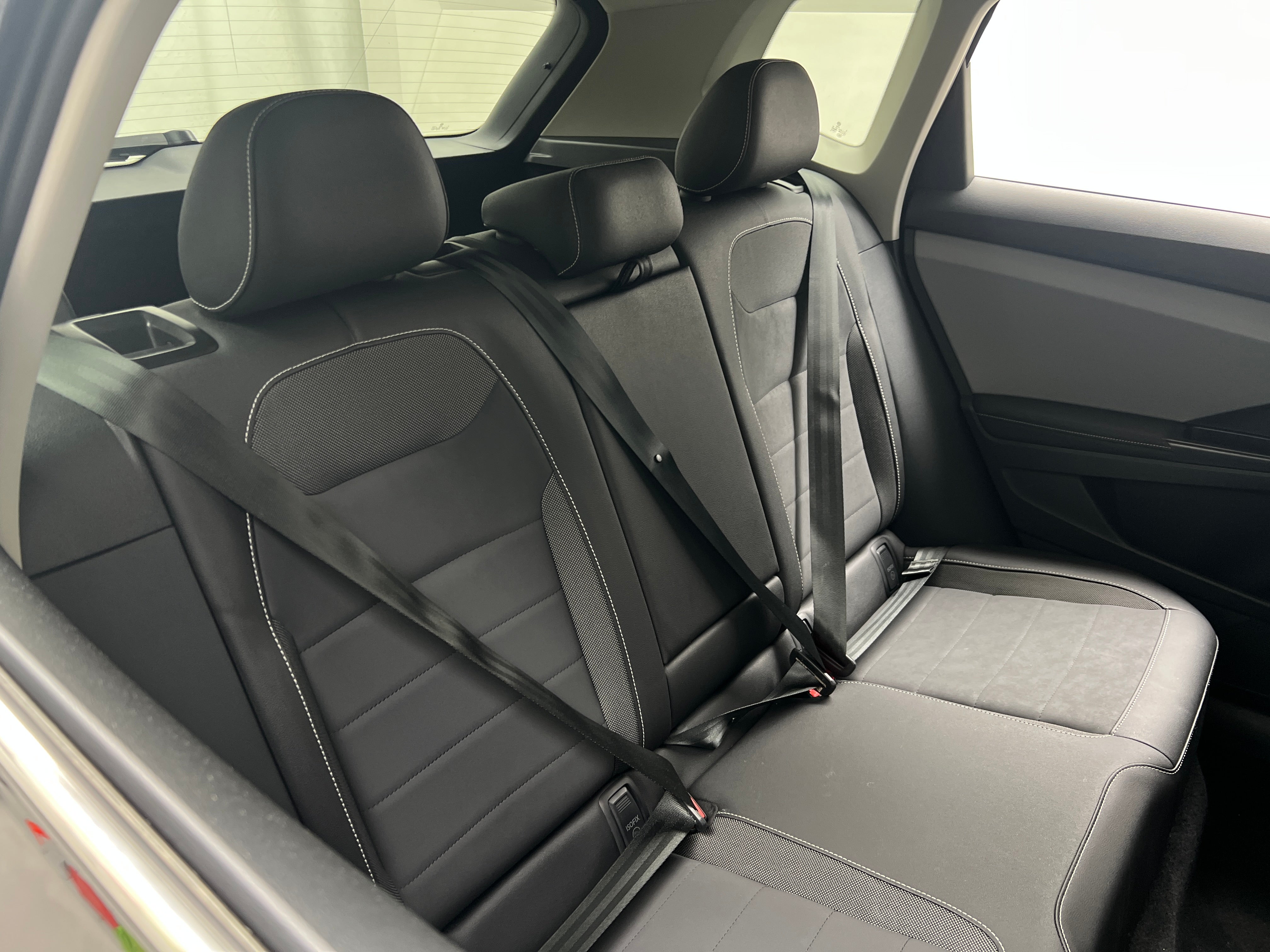 2024 Volkswagen Taos SE 6