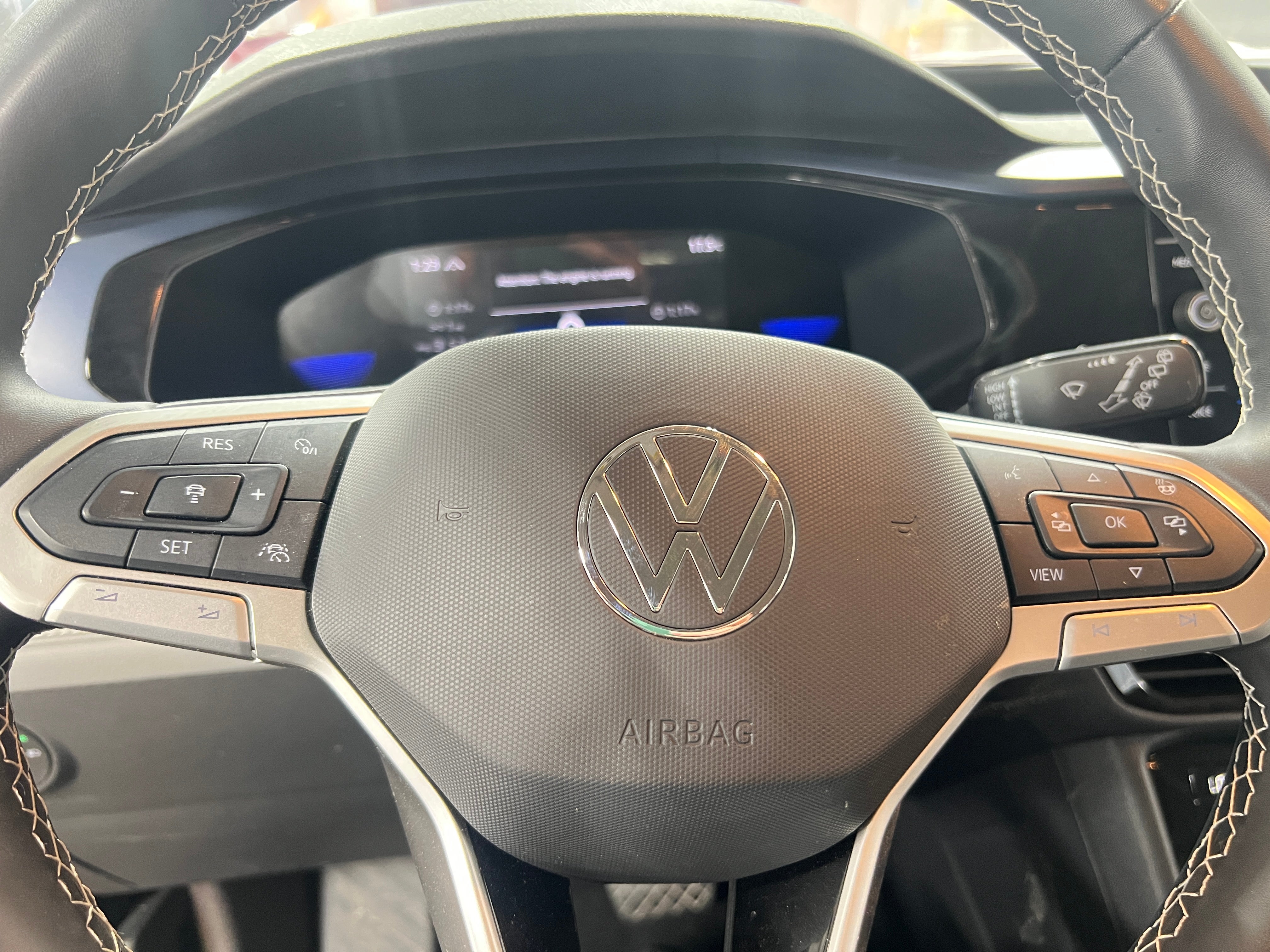 2024 Volkswagen Taos SE 5