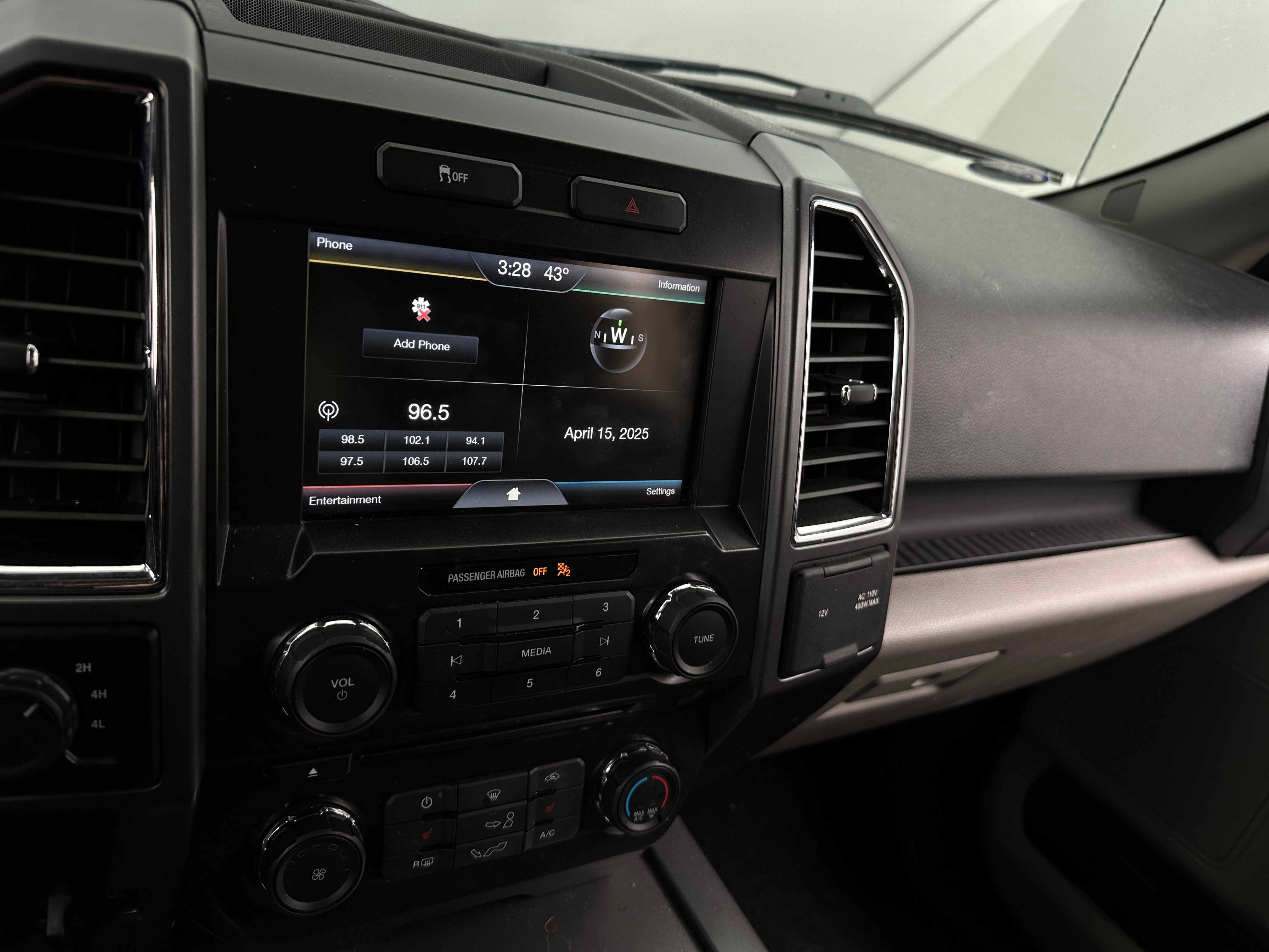 2015 Ford Econoline E-150 4