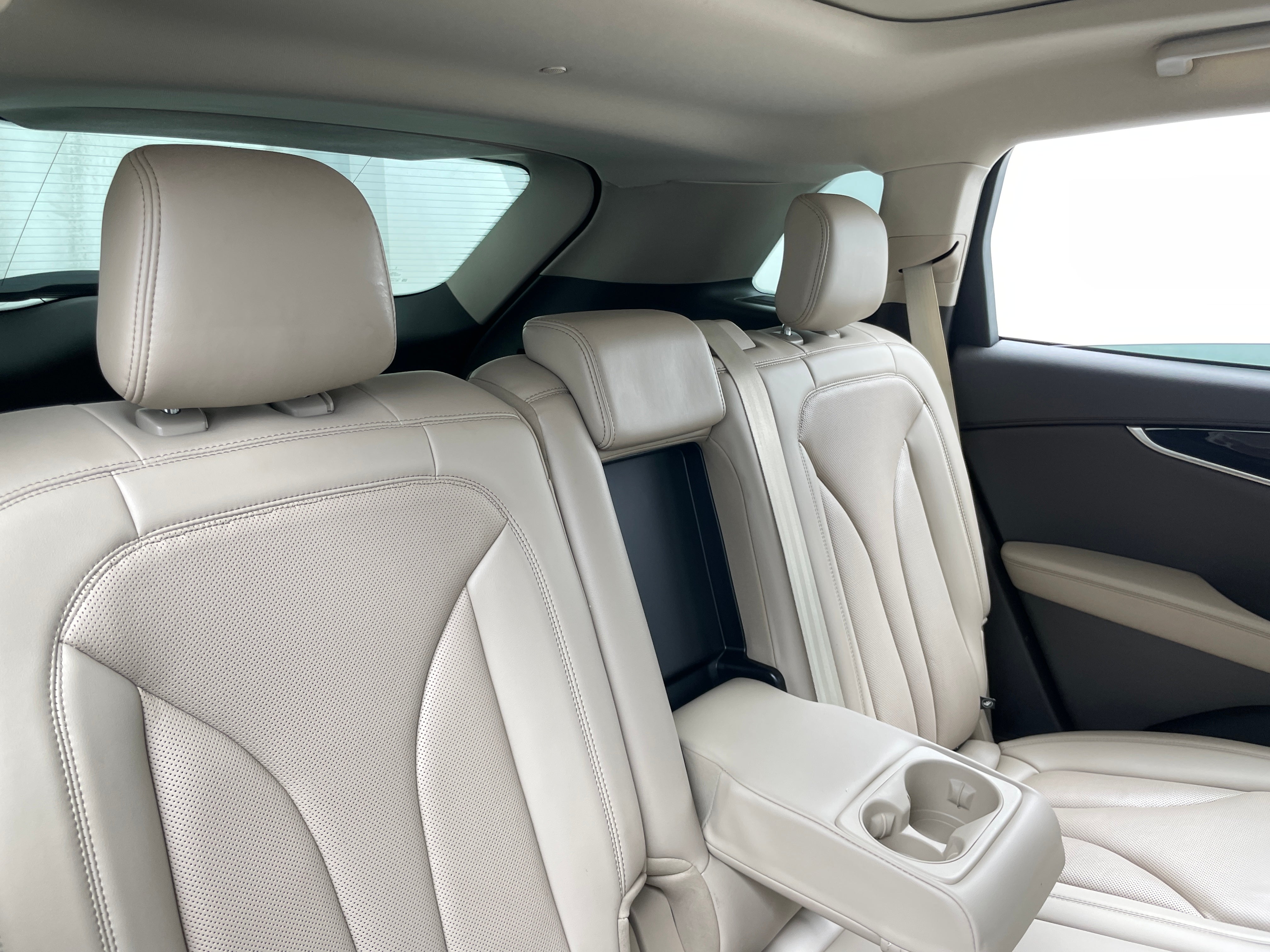 2022 Lincoln Nautilus Reserve 5