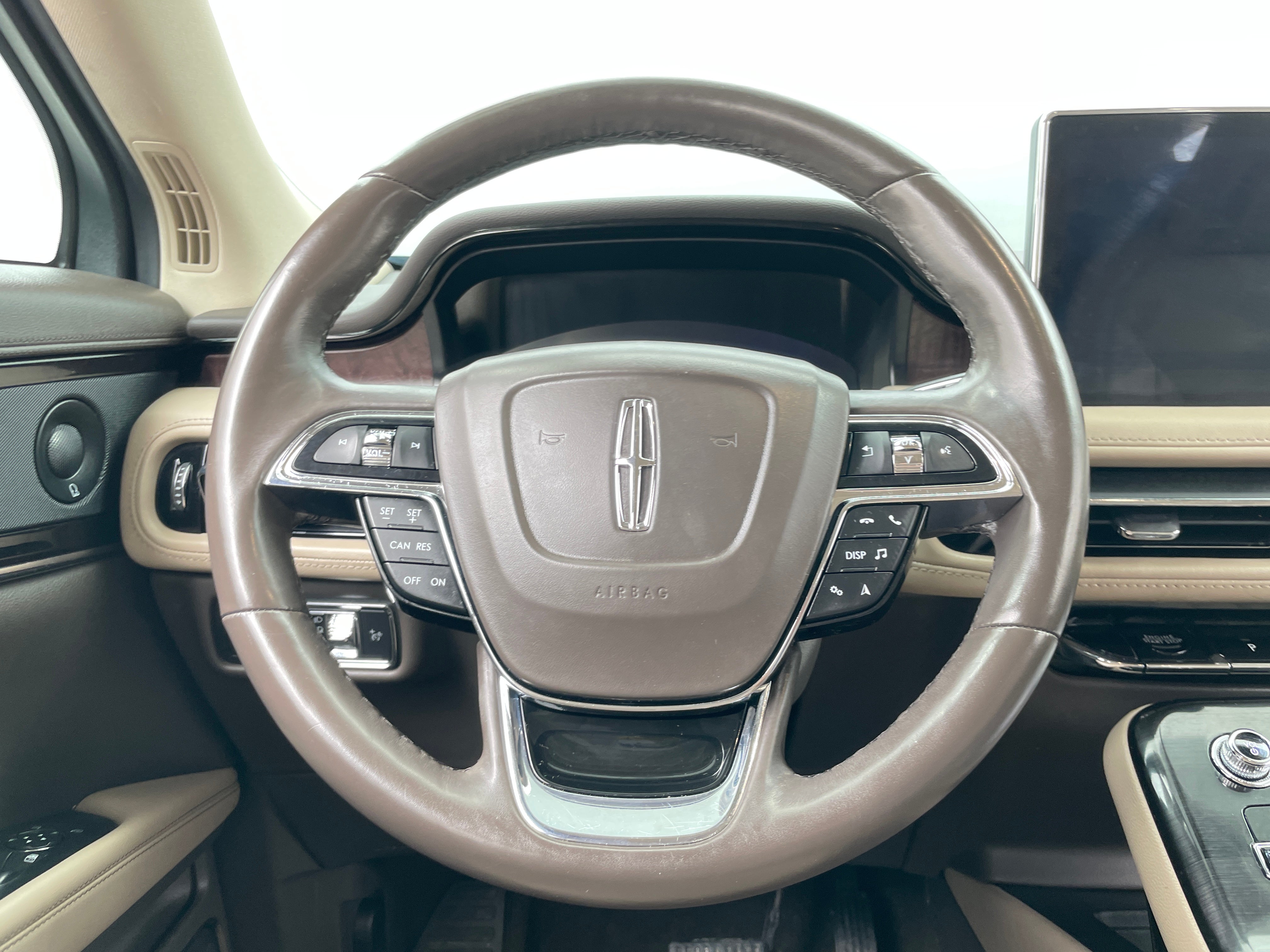 2022 Lincoln Nautilus Reserve 4