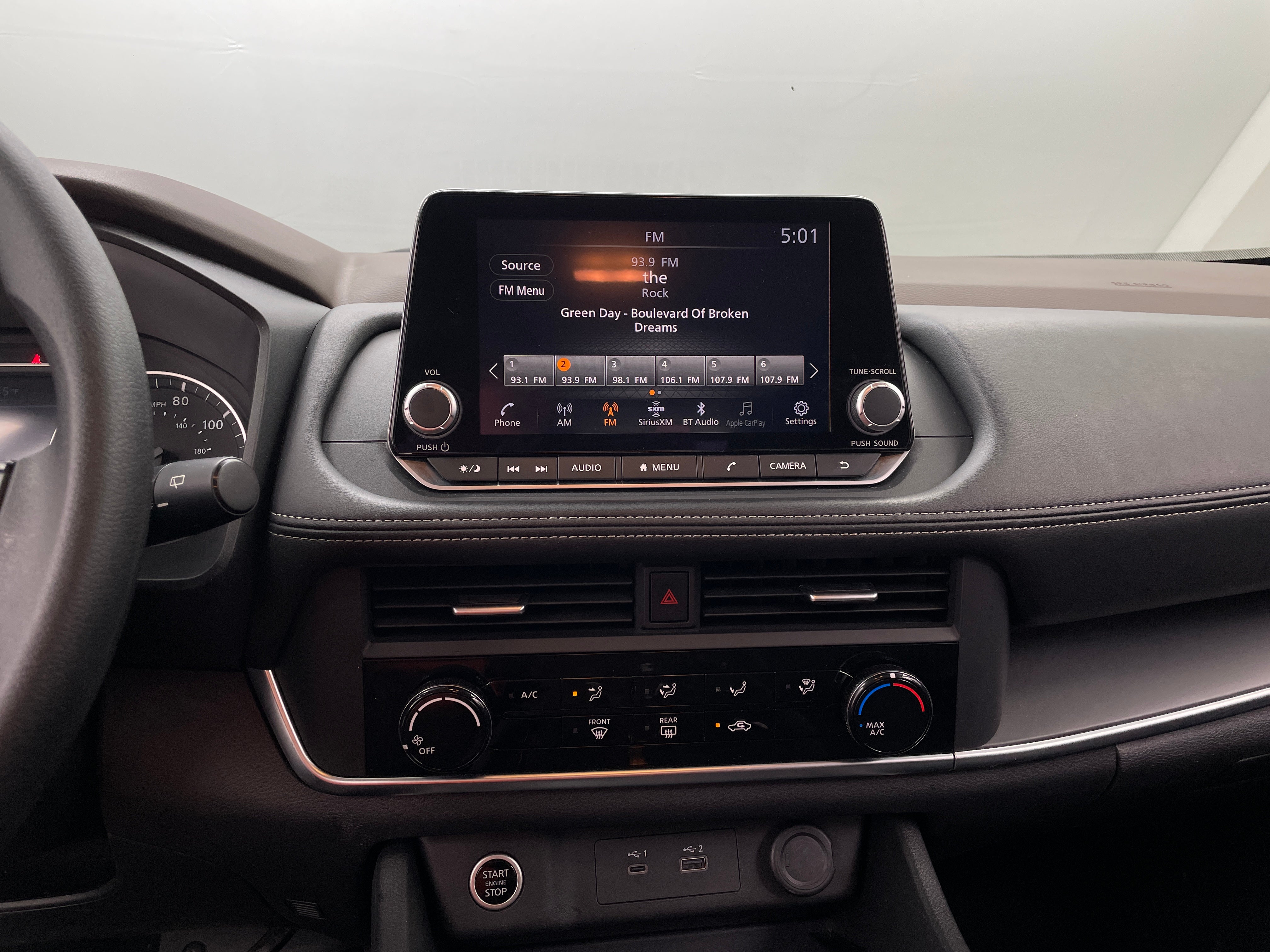2023 Nissan Rogue S 4