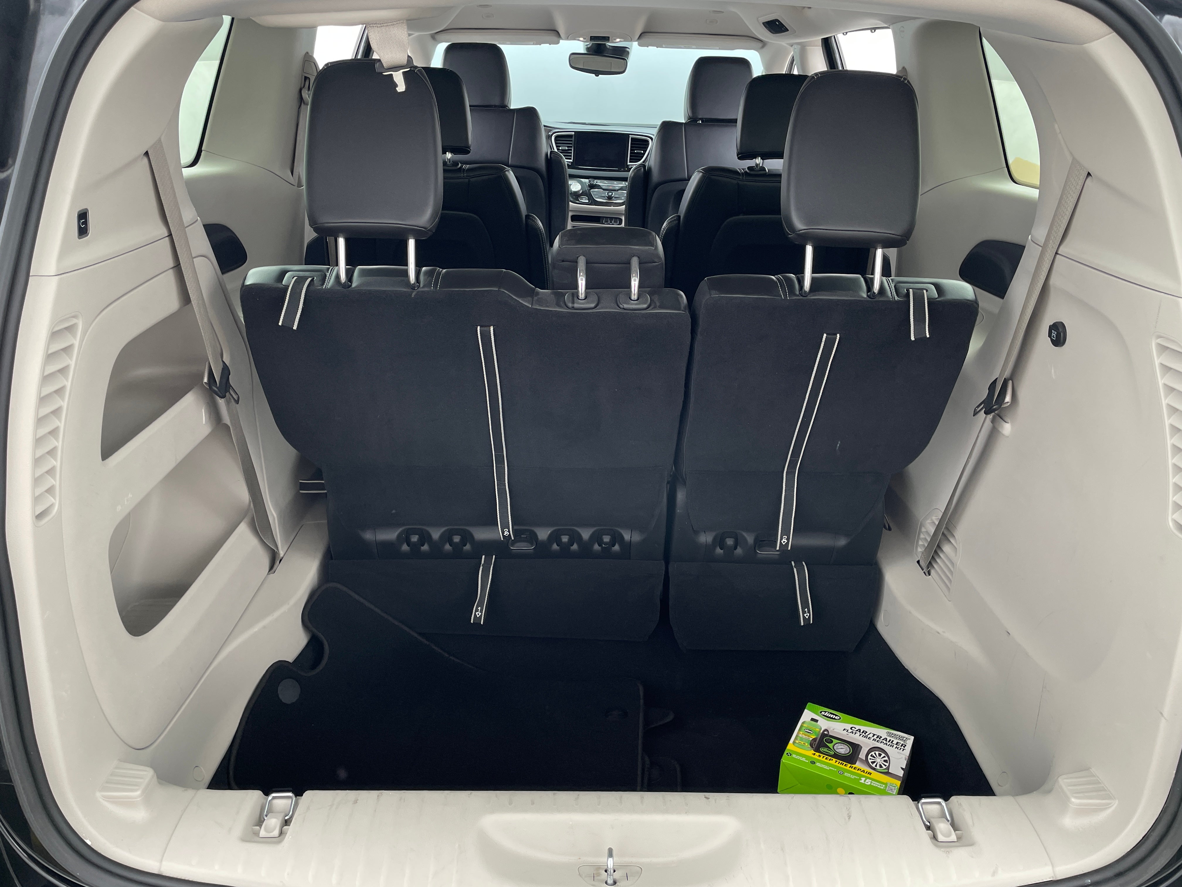 2023 Chrysler Pacifica Touring L 6