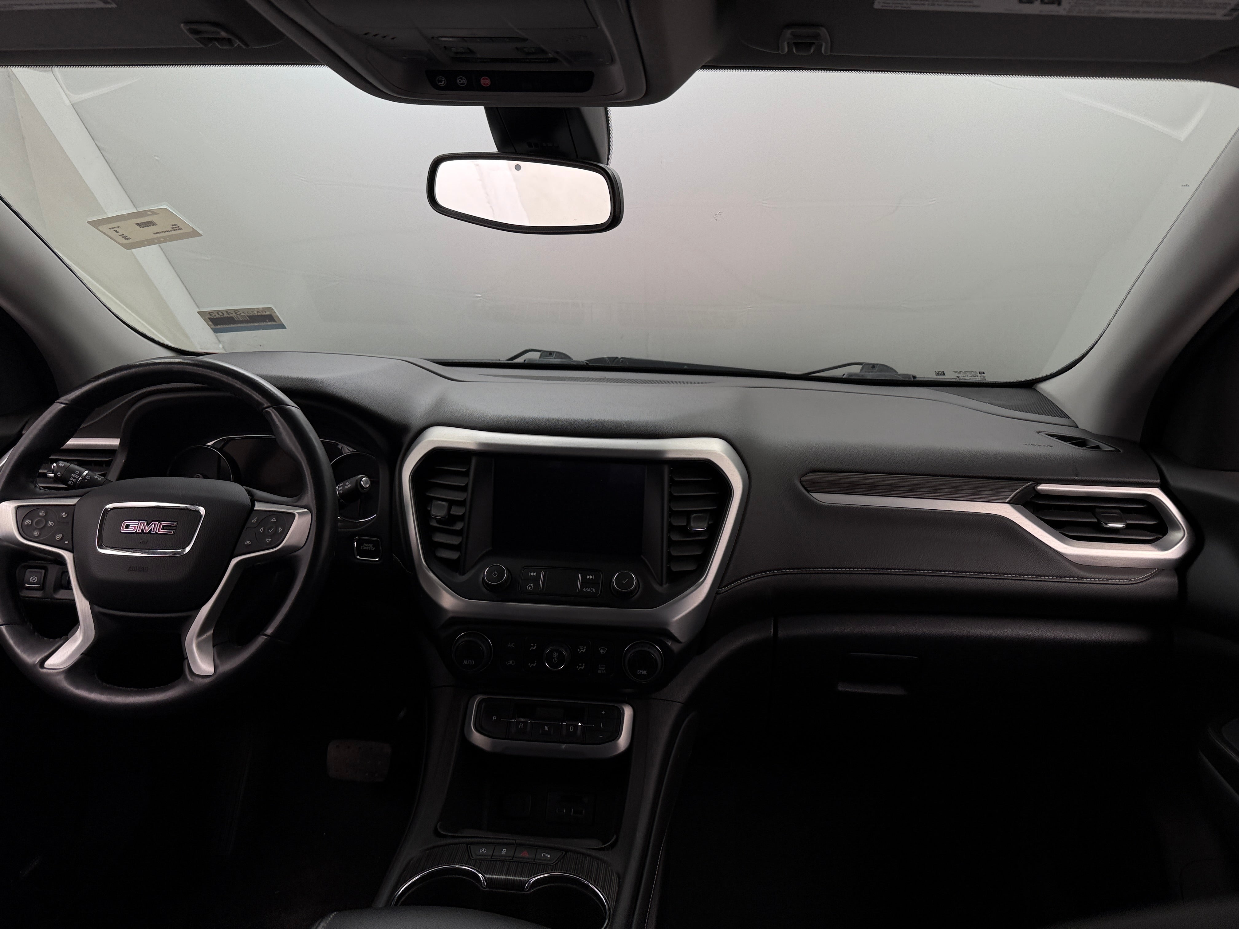 2022 GMC Acadia SLT 2