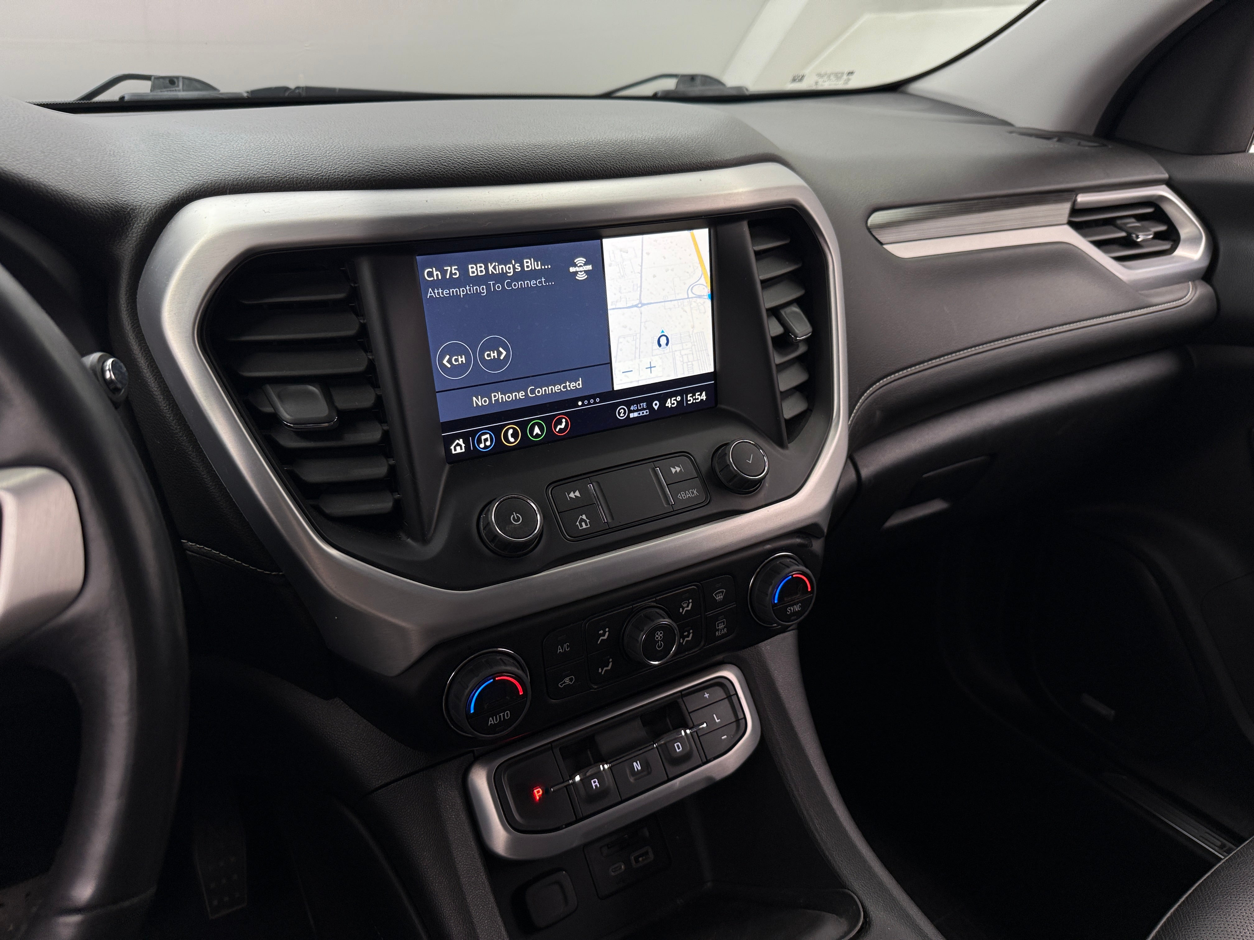 2022 GMC Acadia SLT 3