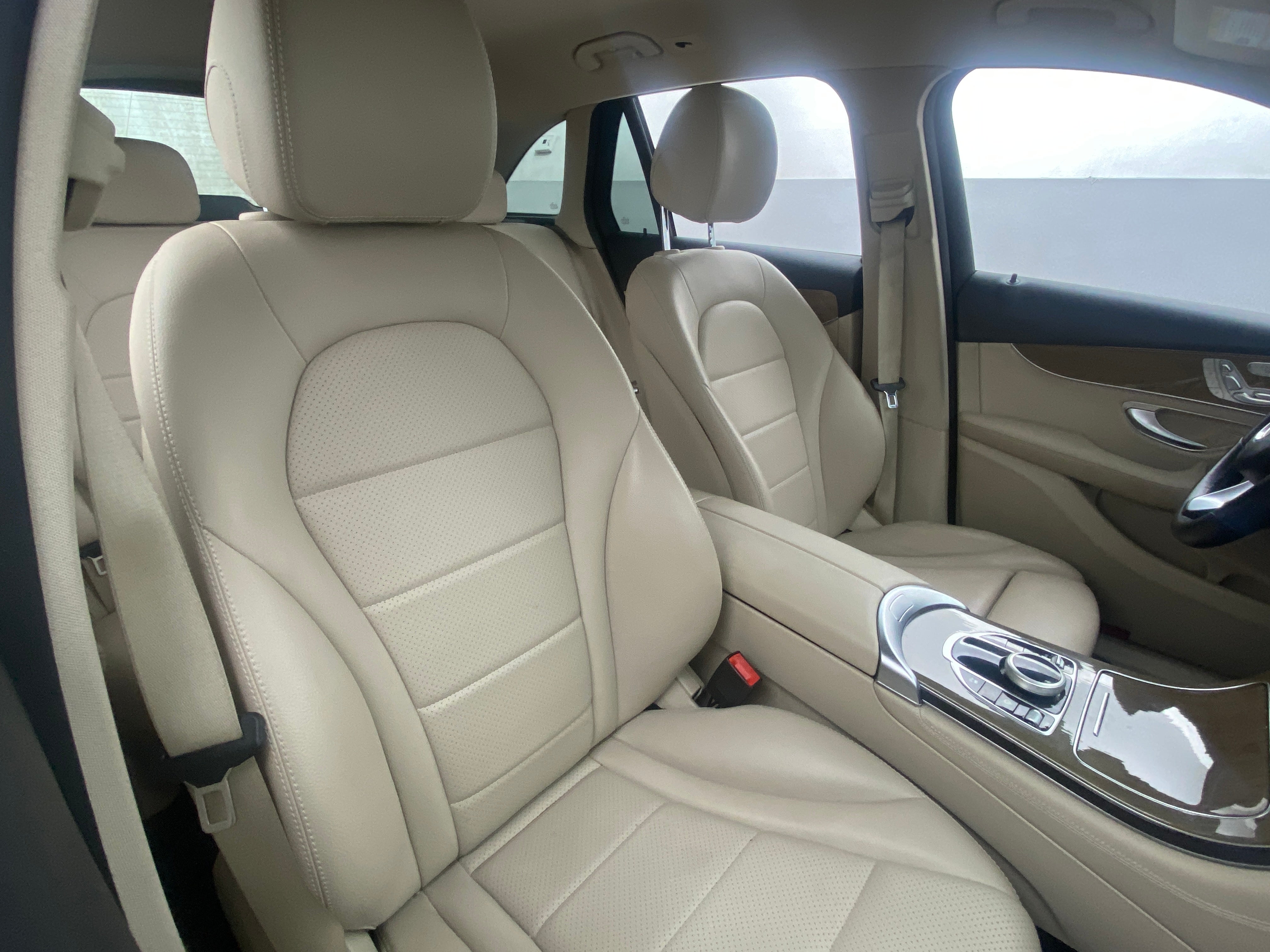 2018 Mercedes-Benz GLC 300 2