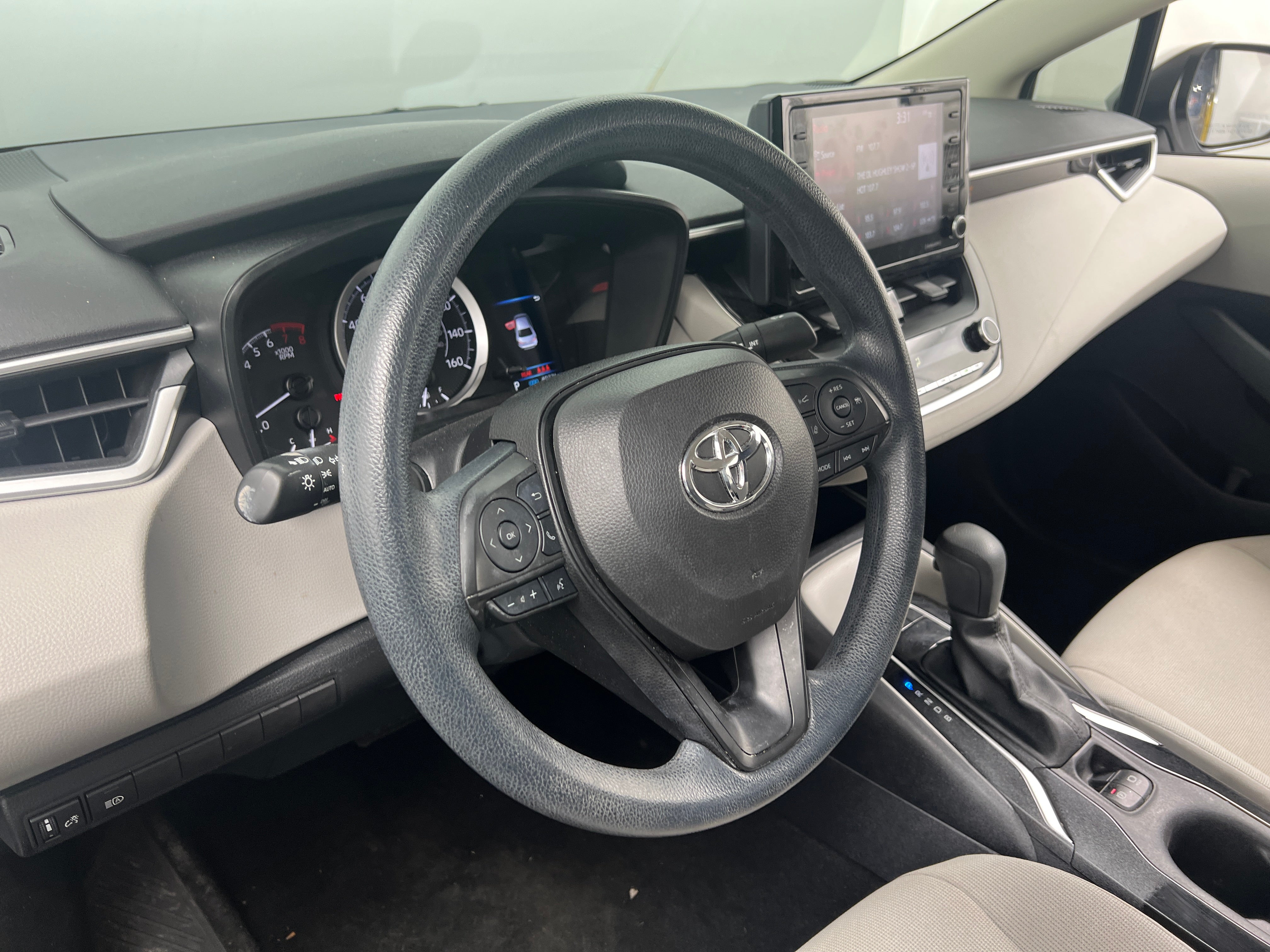 2022 Toyota Corolla LE 3