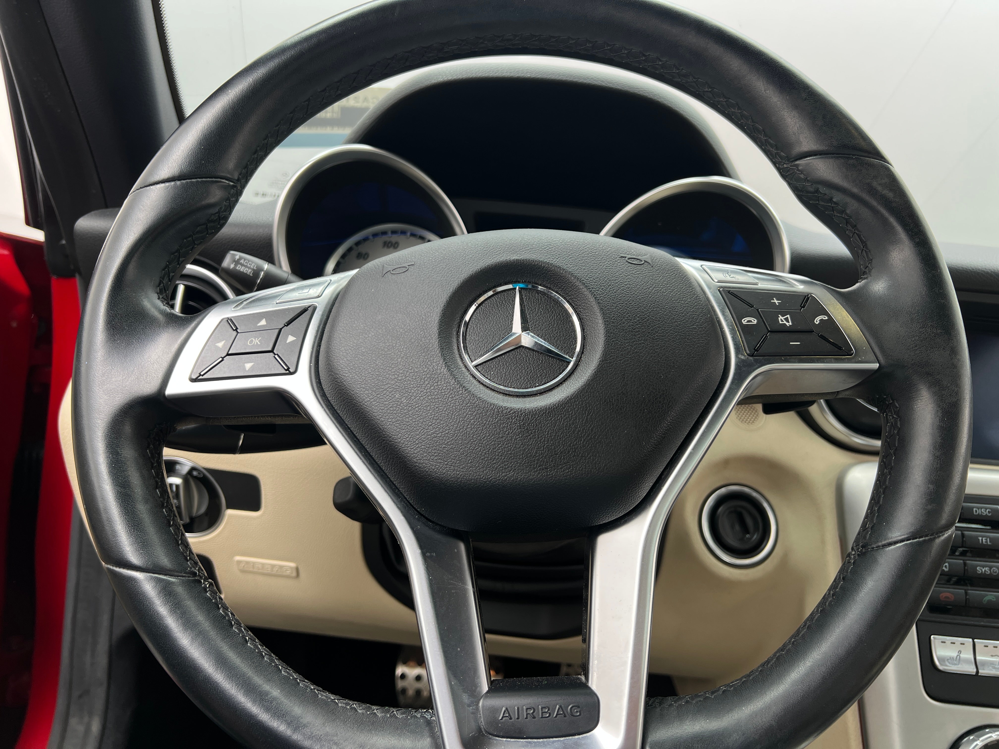 2012 Mercedes-Benz SLK 350 4