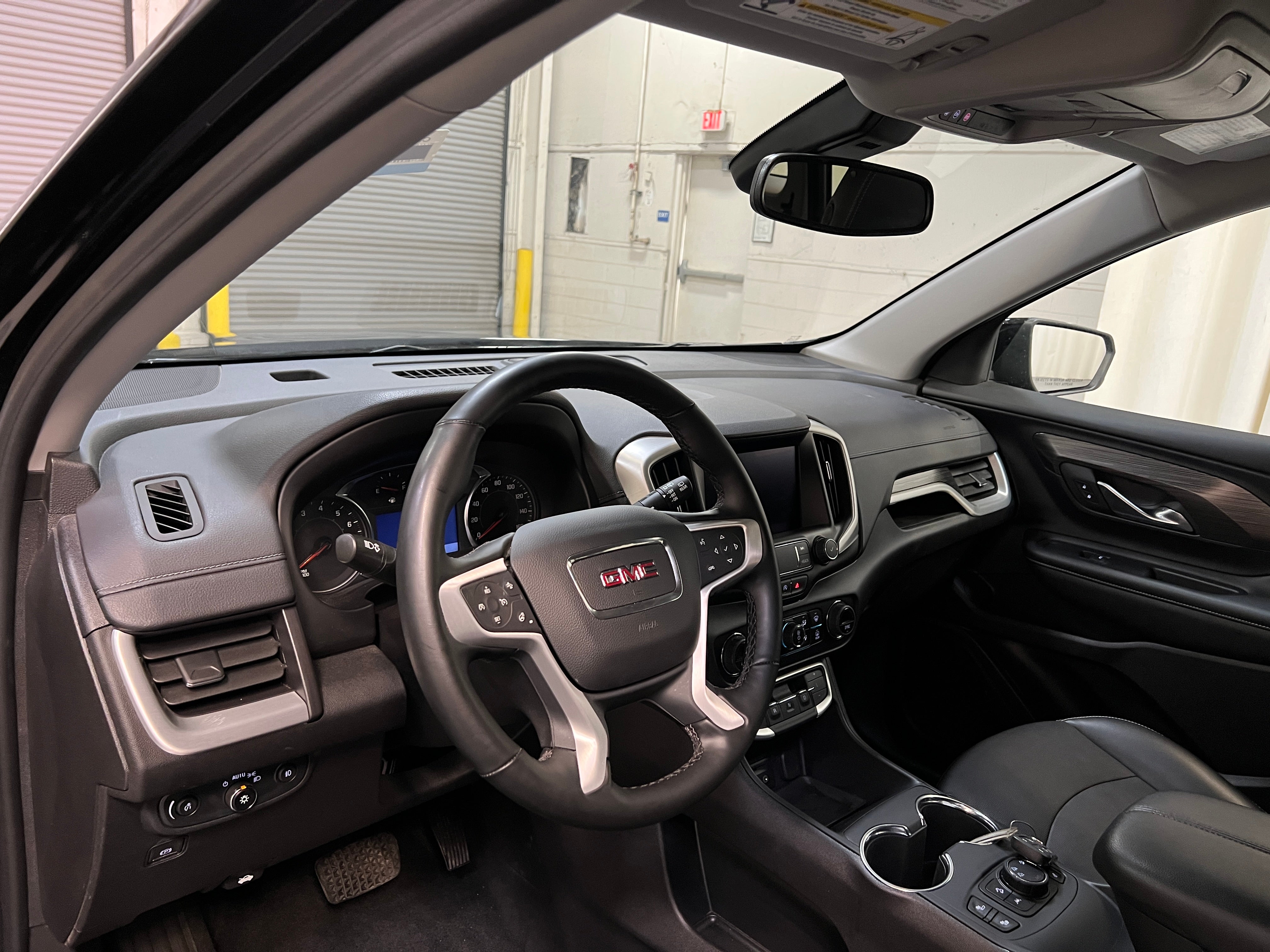 2024 GMC Terrain SLT 2